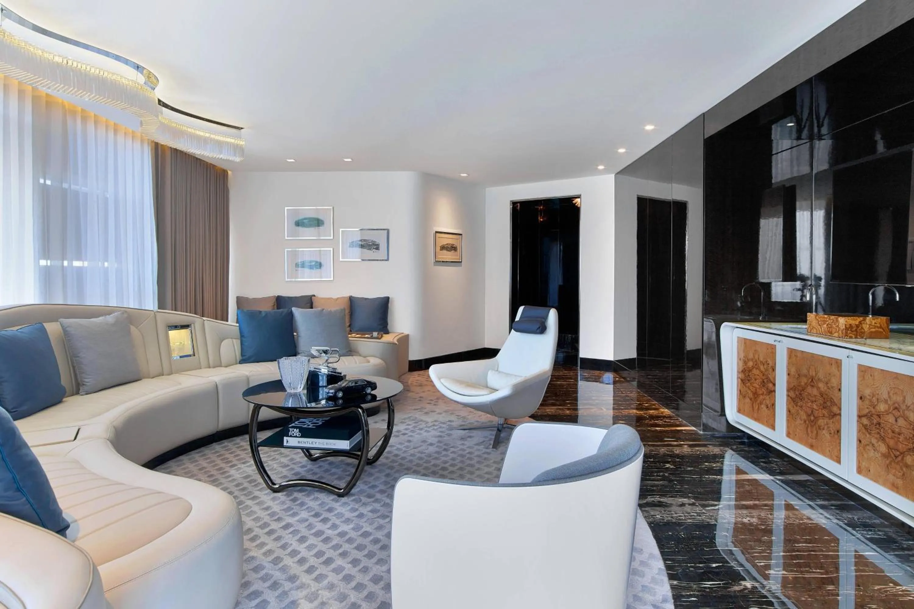 Photo of the whole room in The St. Regis Istanbul