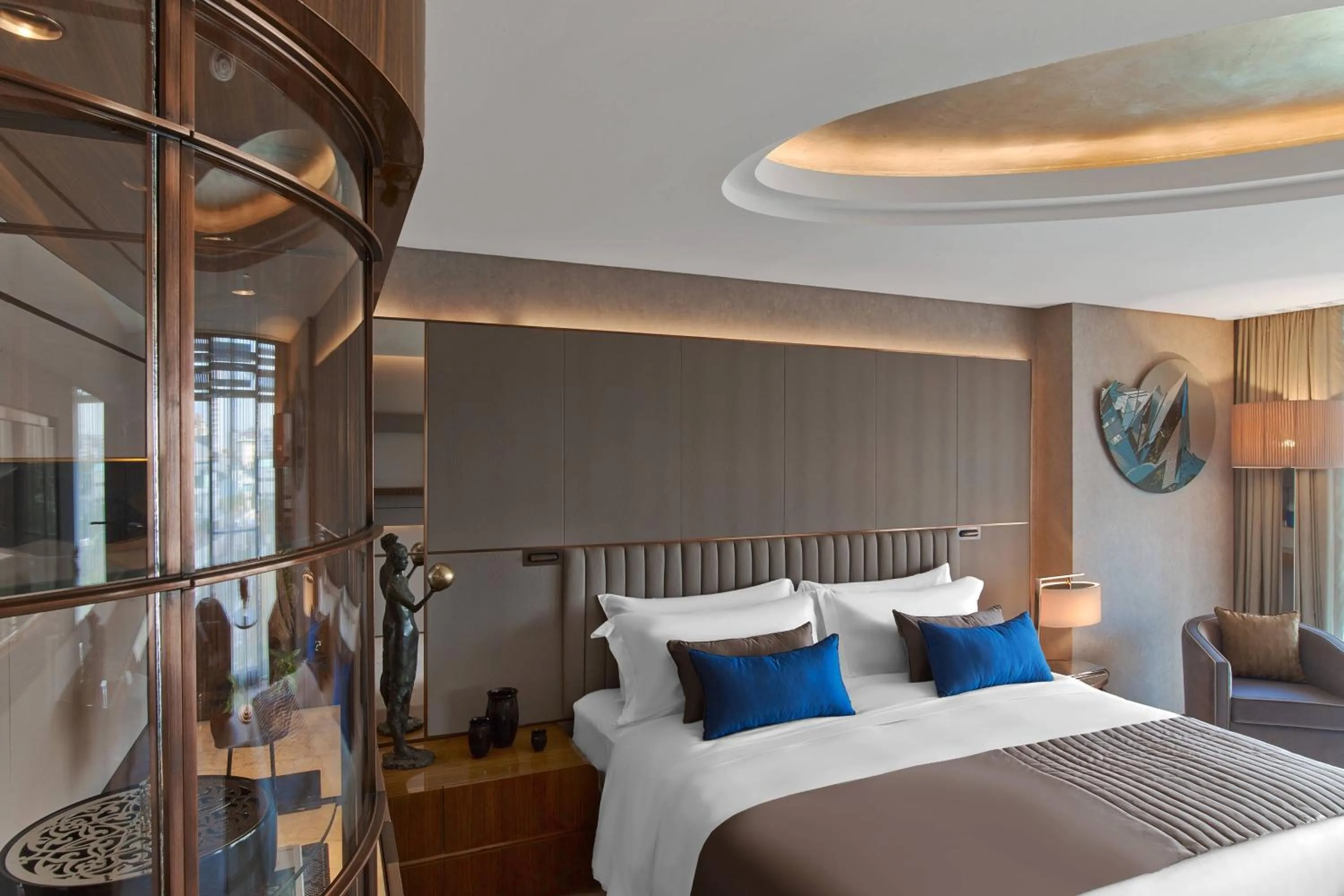 Photo of the whole room, Bed in The St. Regis Istanbul