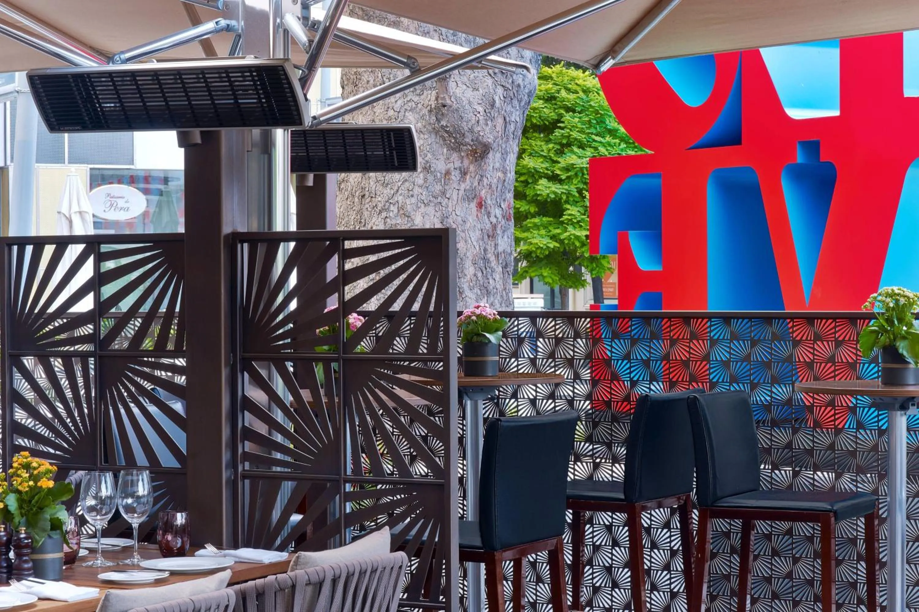 Restaurant/places to eat in The St. Regis Istanbul