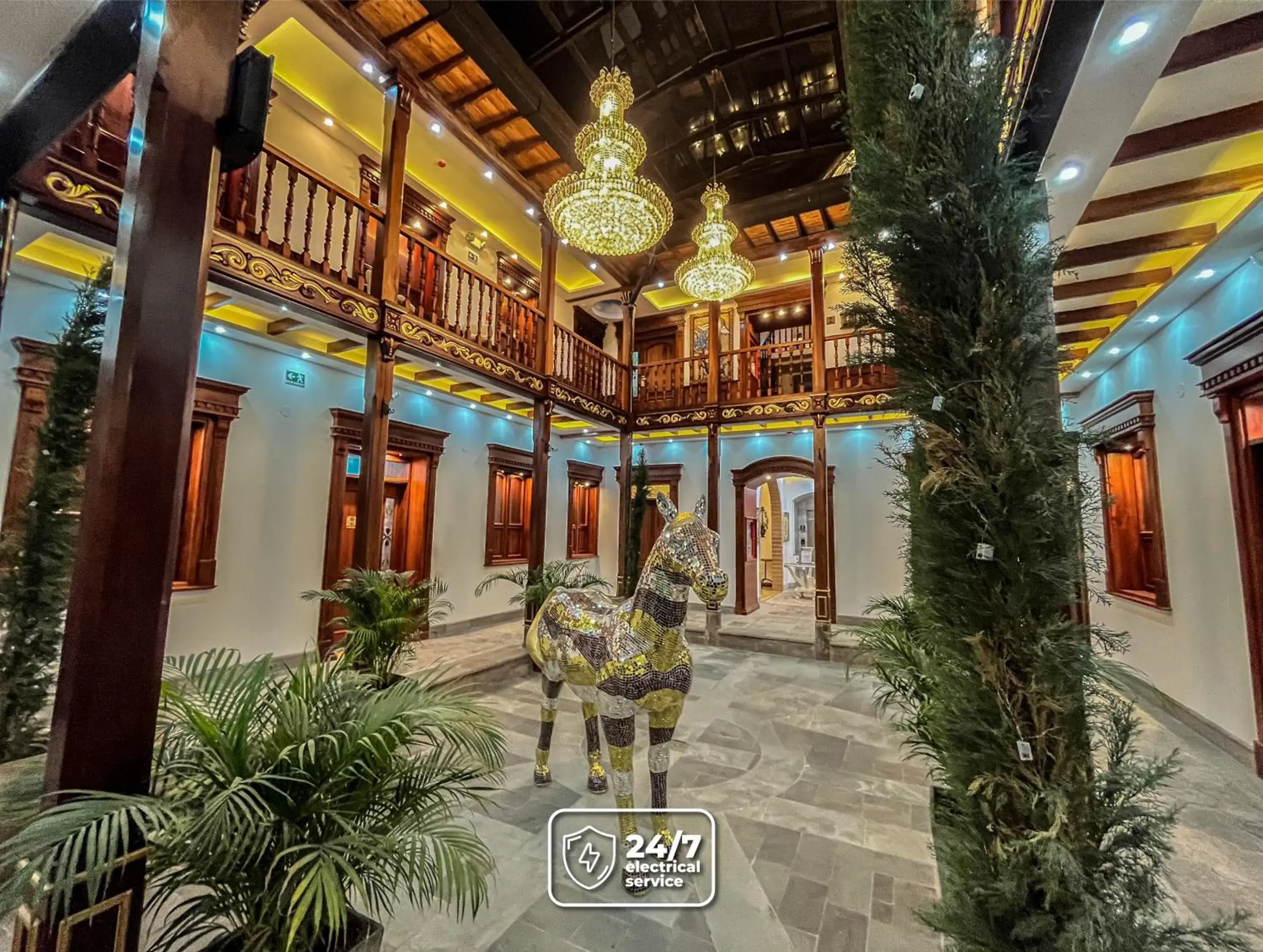 Hotel & Rooftop King Experience by David Hotel & Rooftop King Experience by David