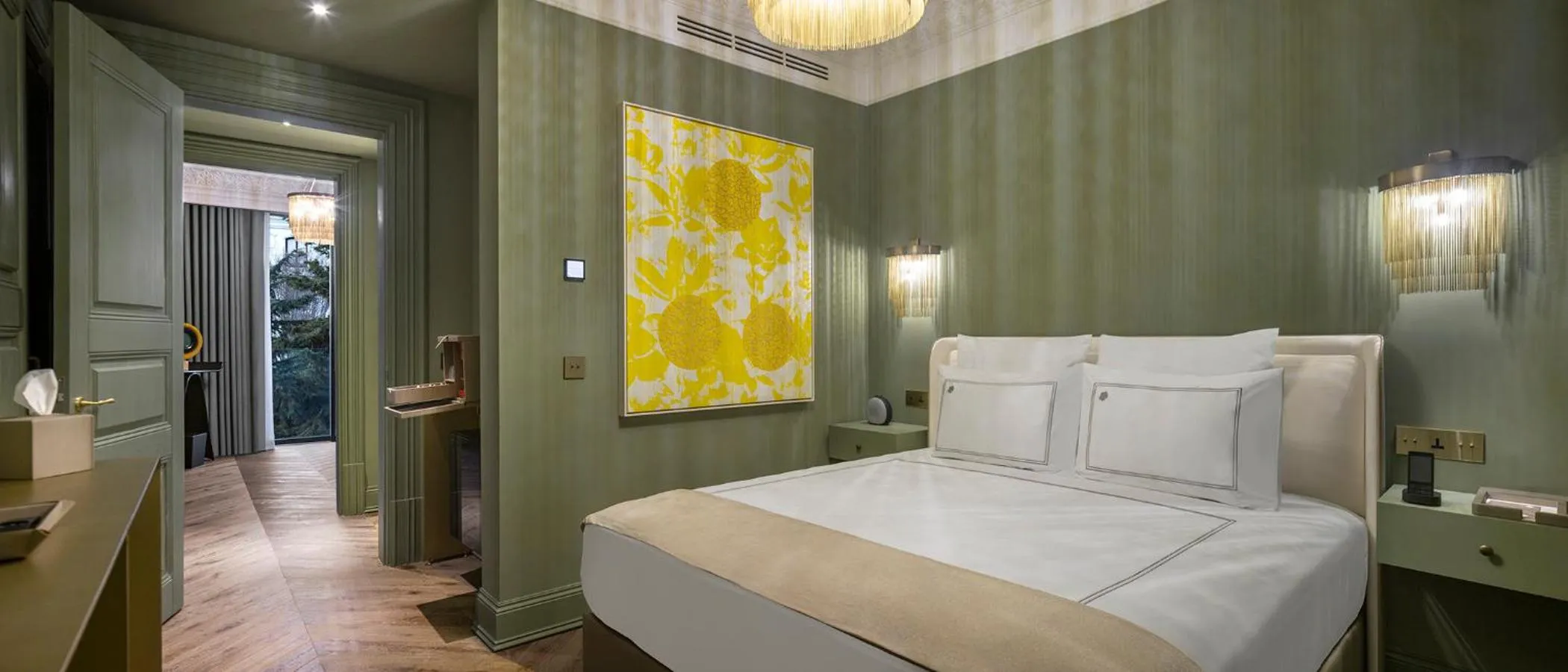 Photo of the whole room, Bed in Komana Hotel Binbirdirek