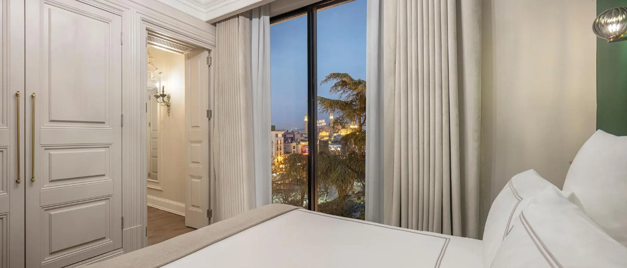 Bedroom, Bed in Komana Hotel Binbirdirek