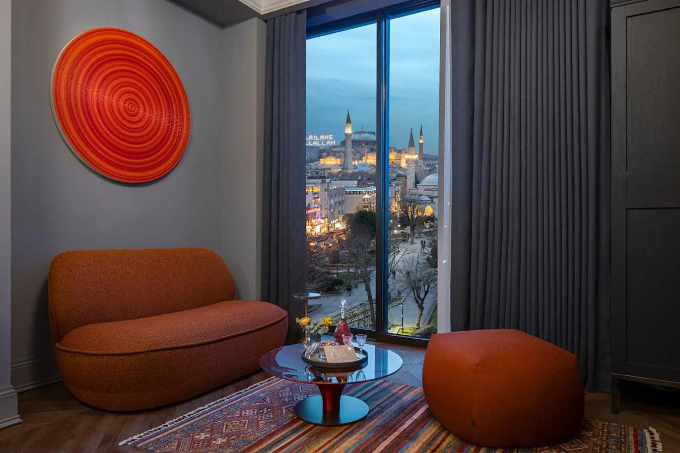 Seating area in Komana Hotel Binbirdirek