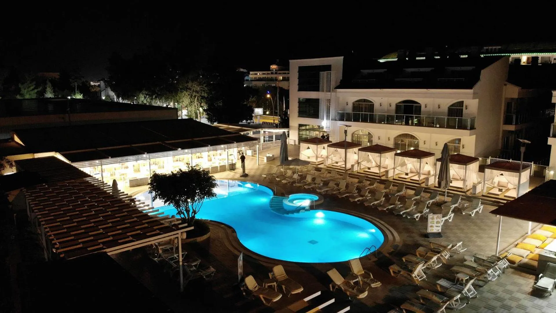 Night in Forum Residence Hotel