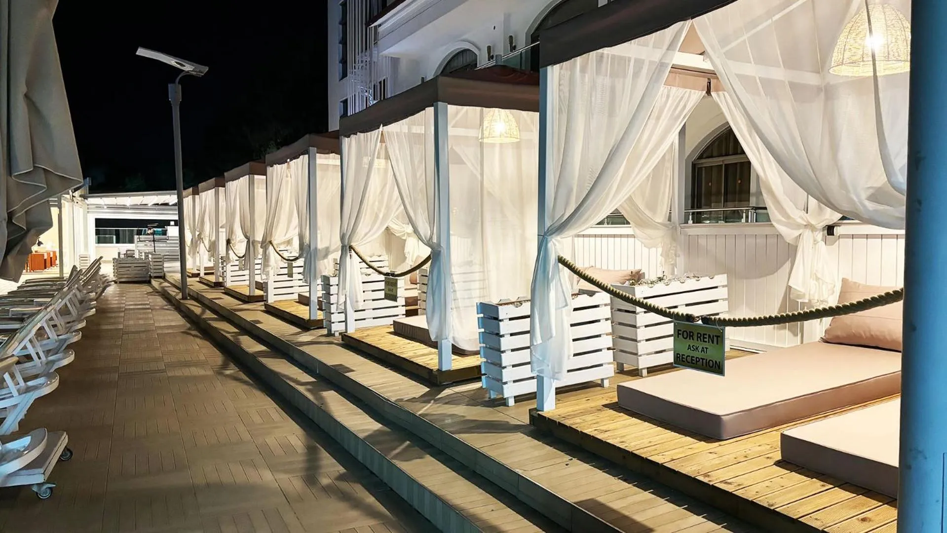 sunbed in Forum Residence Hotel