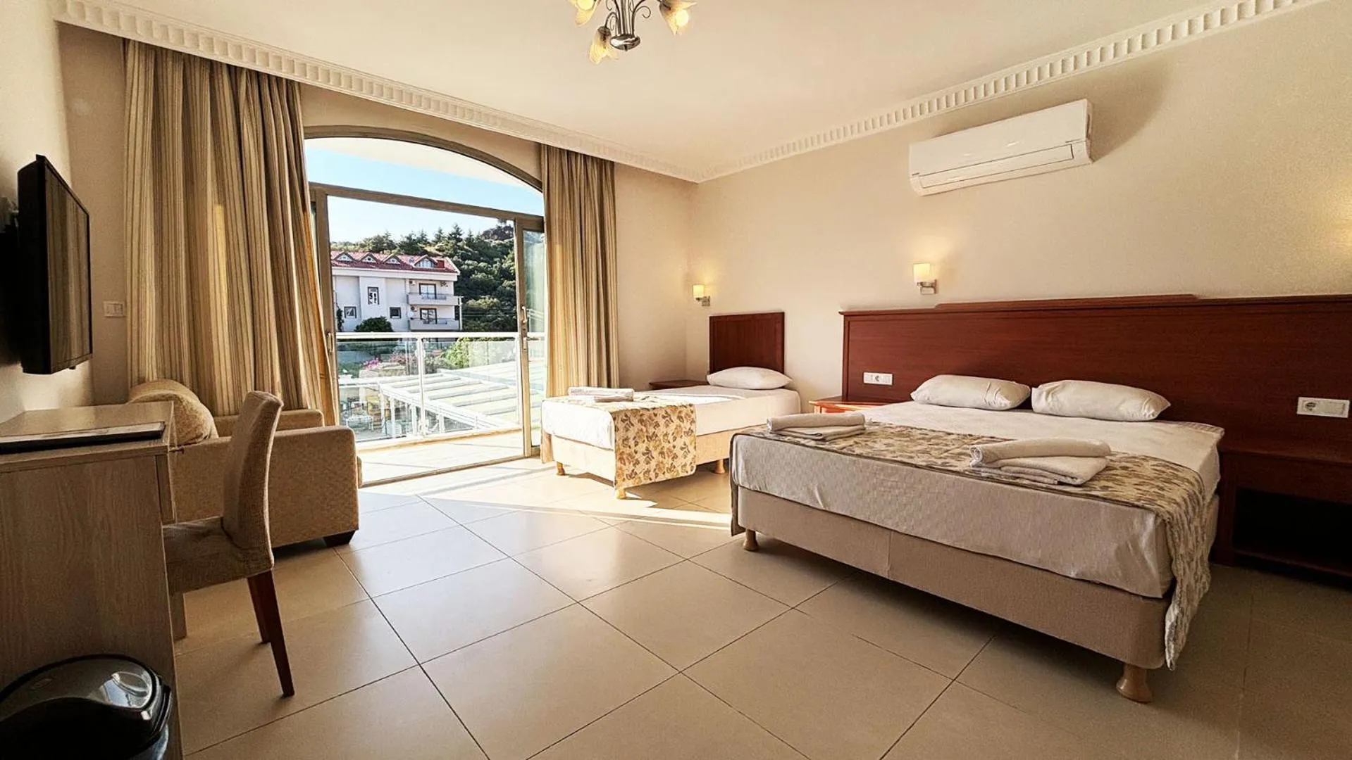 Bed in Forum Residence Hotel