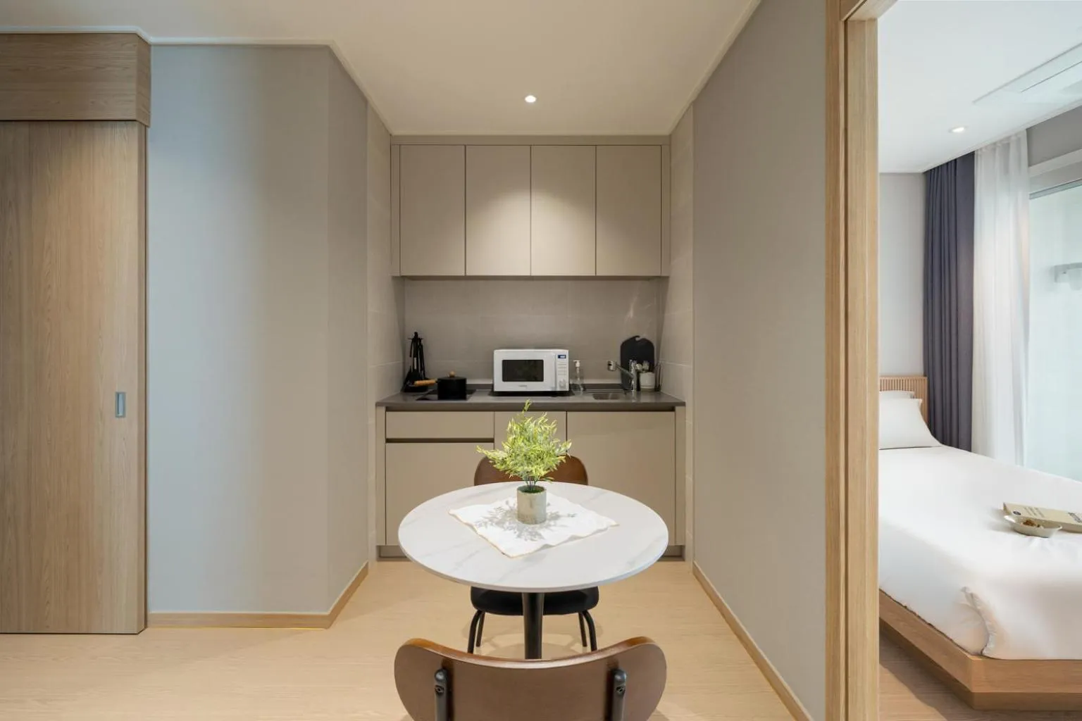 Property building, Bed in Le Collective Sokcho Beach