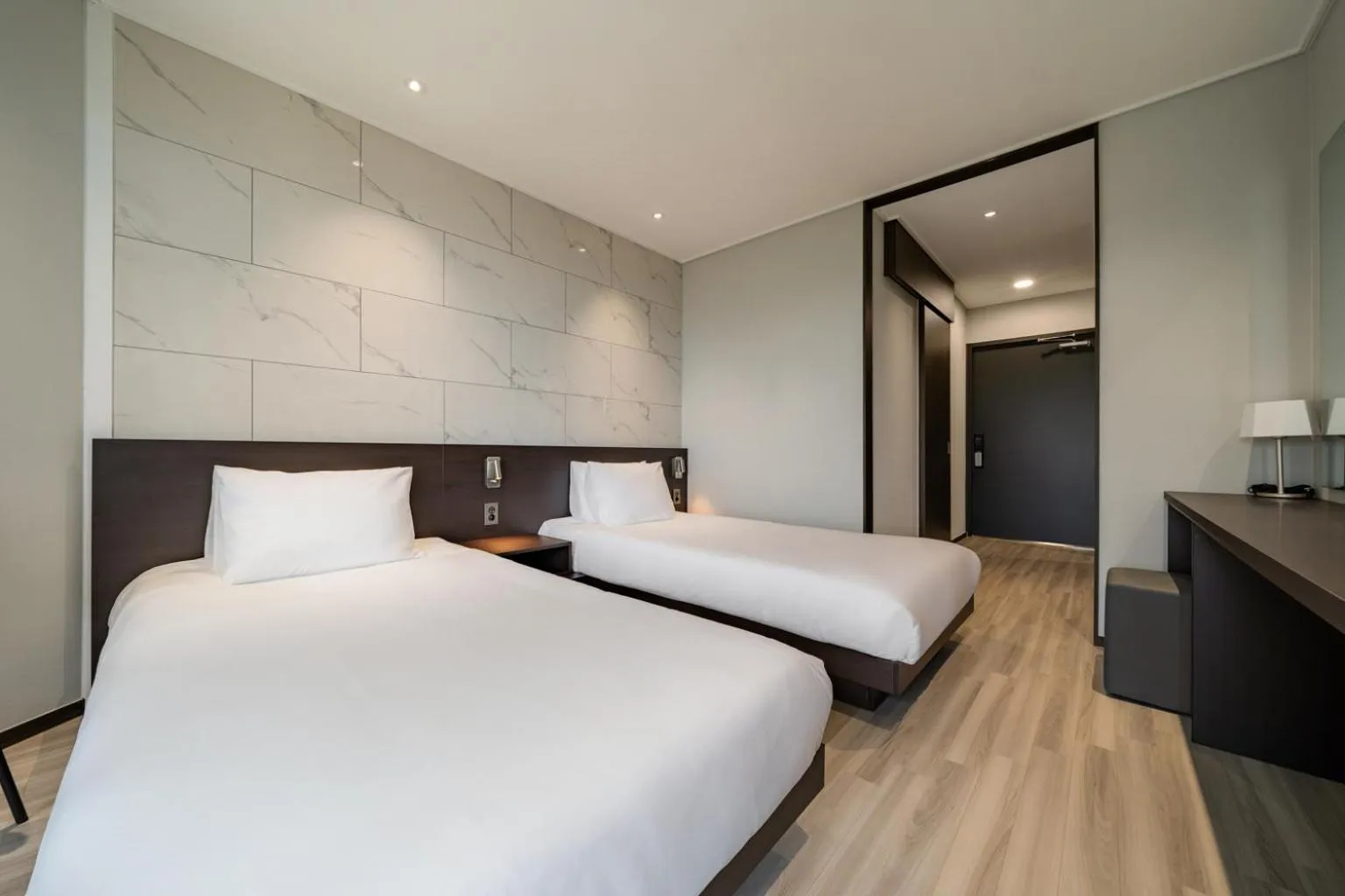 Bed in Le Collective Sokcho Beach