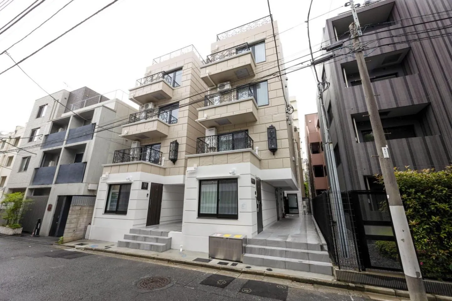 Property building in CH RESIDENCE wasedaturumakicho