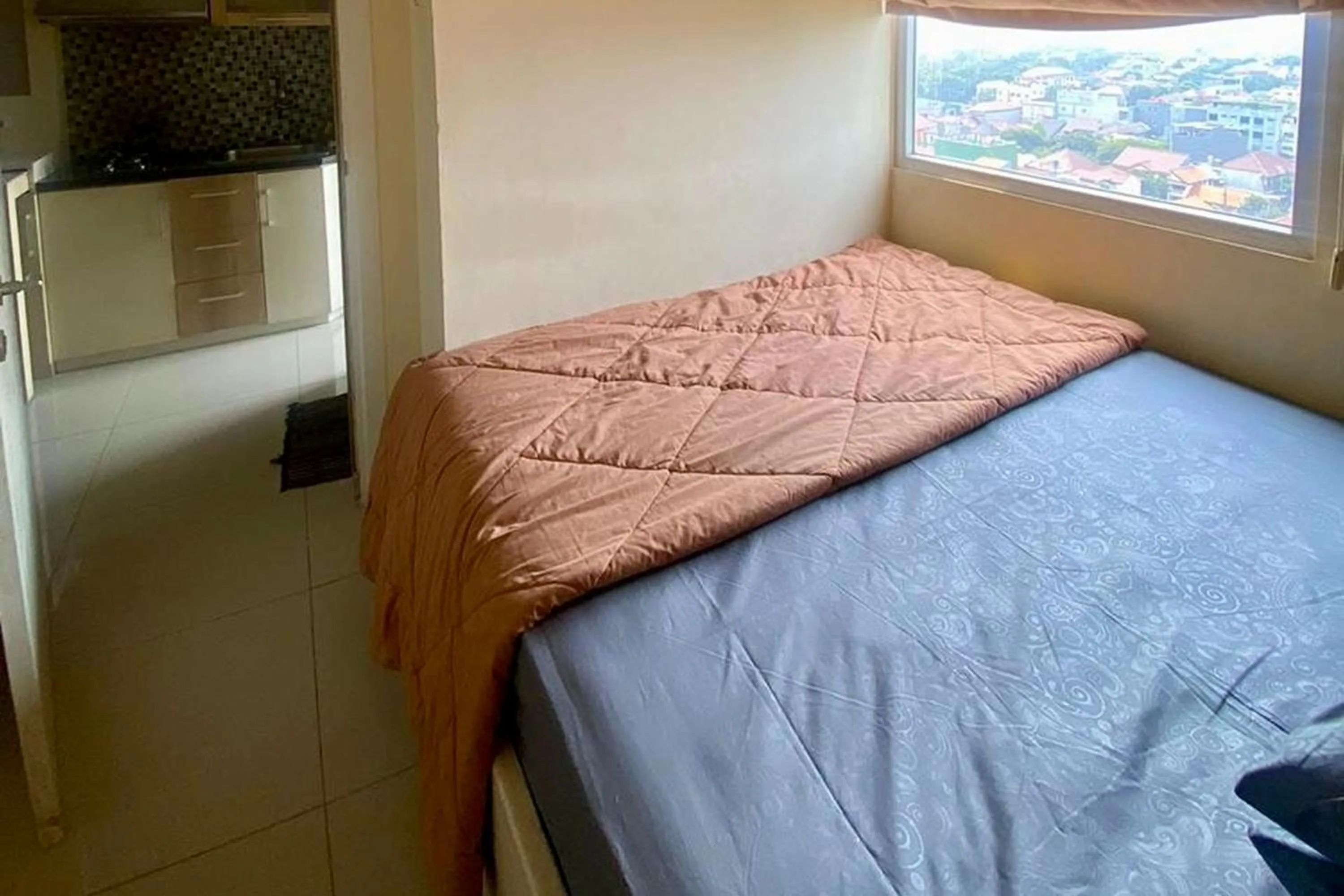 Bed in Green Pramuka by Uchi Property