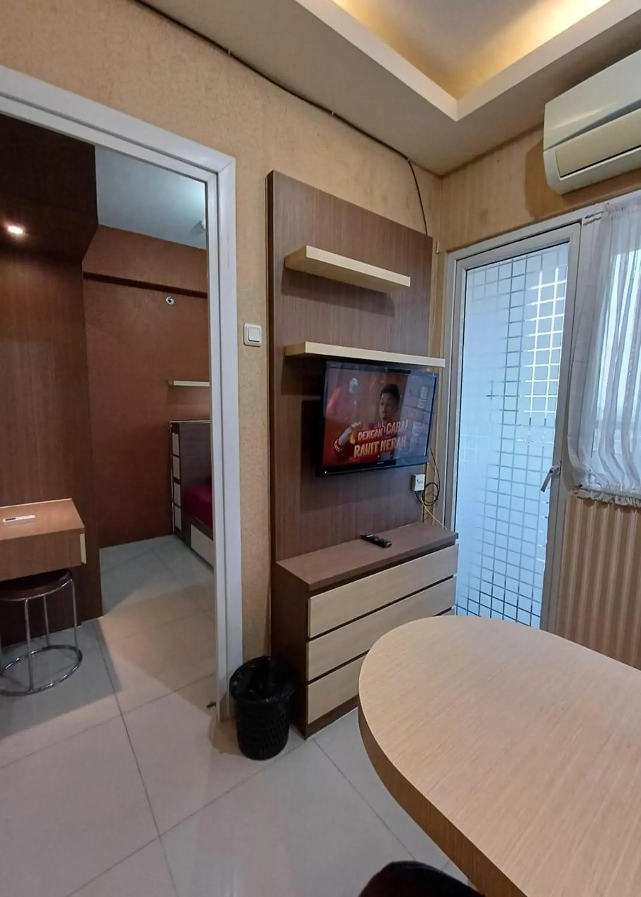 Bed in Green Pramuka by Uchi Property Bed in Green Pramuka by Uchi Property