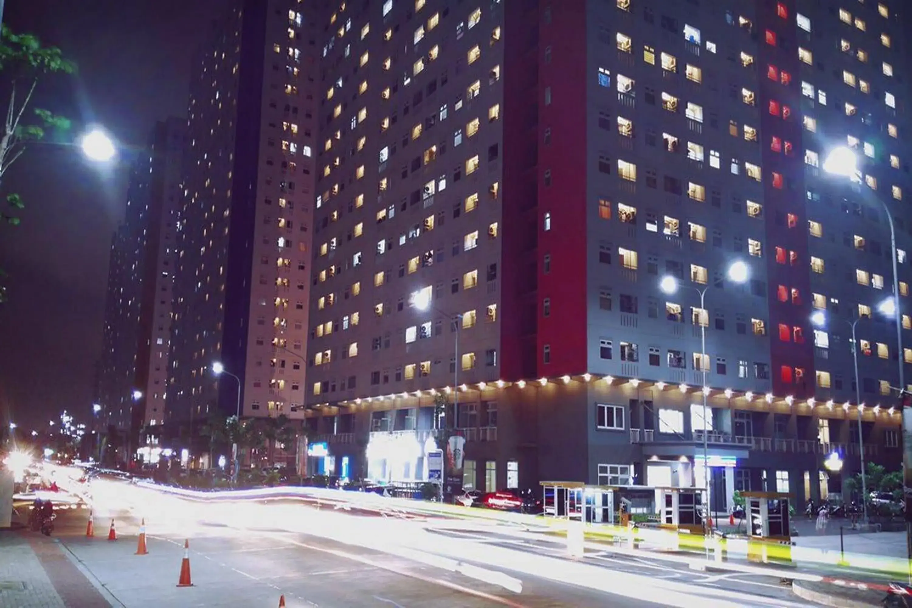 Property building in Green Pramuka by Uchi Property Property building in Green Pramuka by Uchi Property