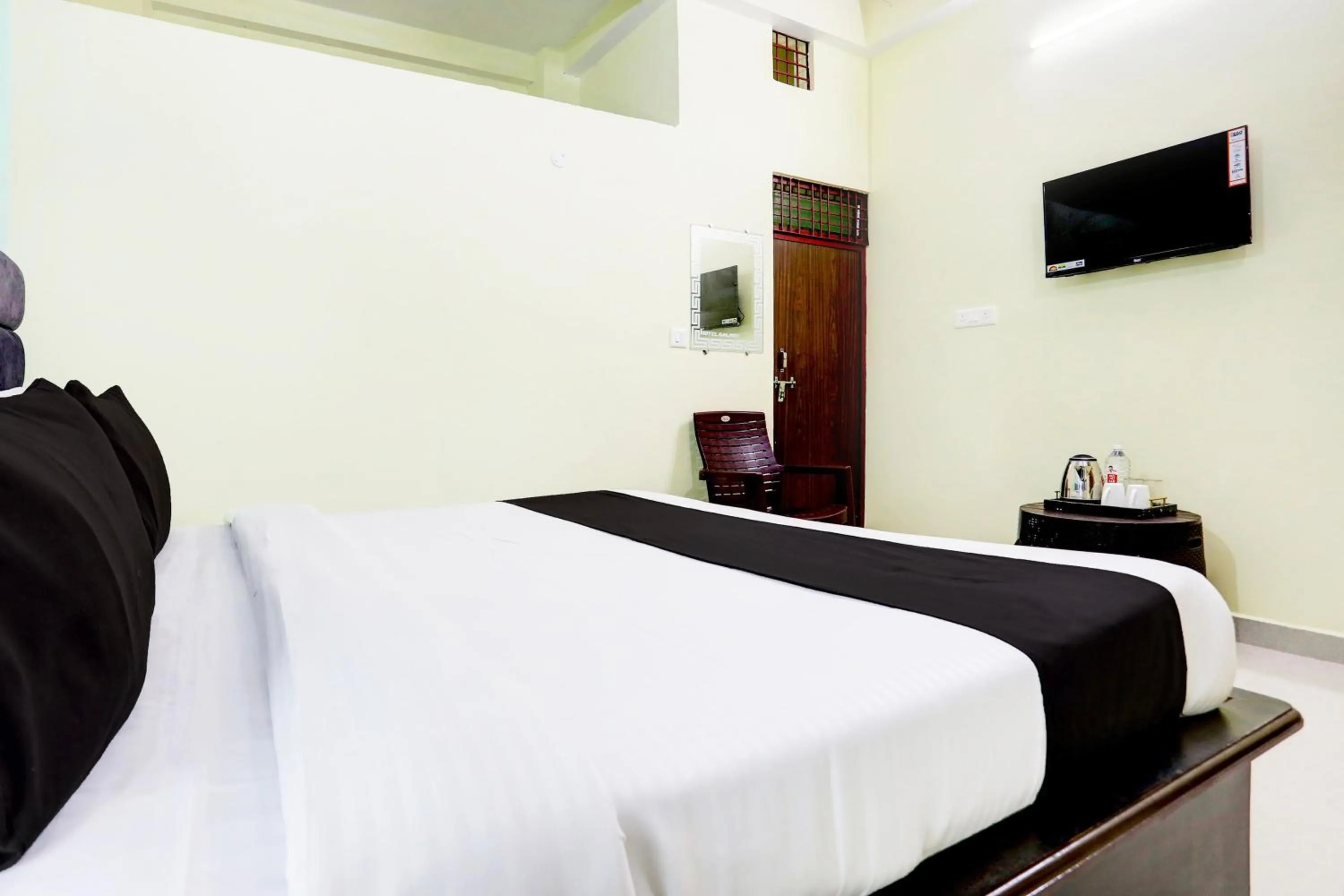 Bedroom, Bed in Hotel O Galaxy