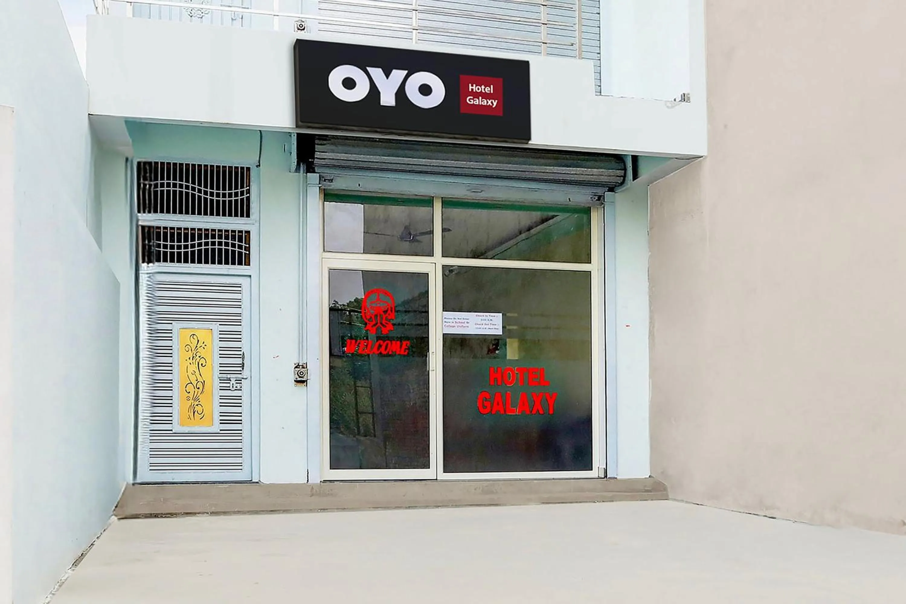 Facade/entrance in Hotel O Galaxy