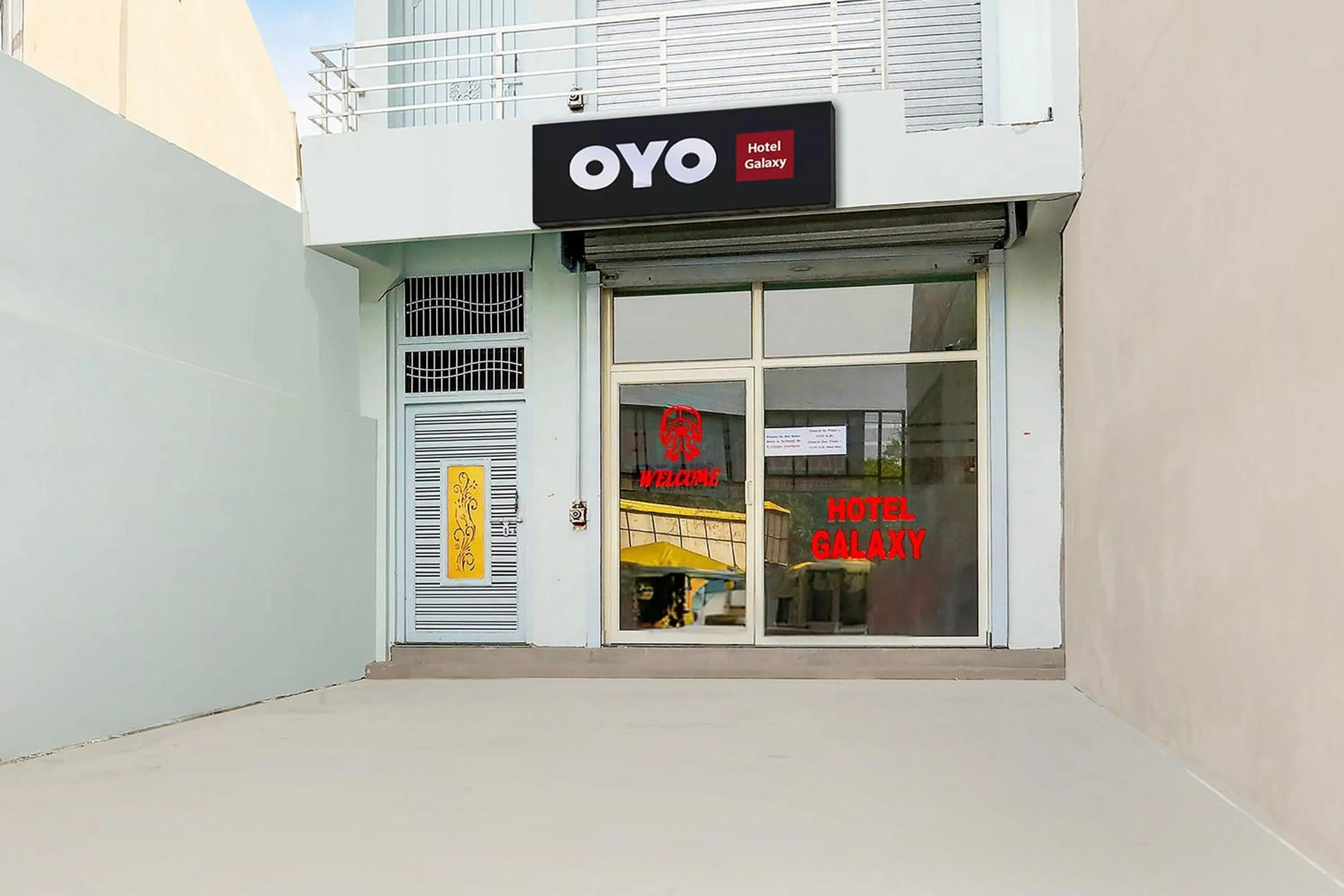 Facade/entrance in Hotel O Galaxy