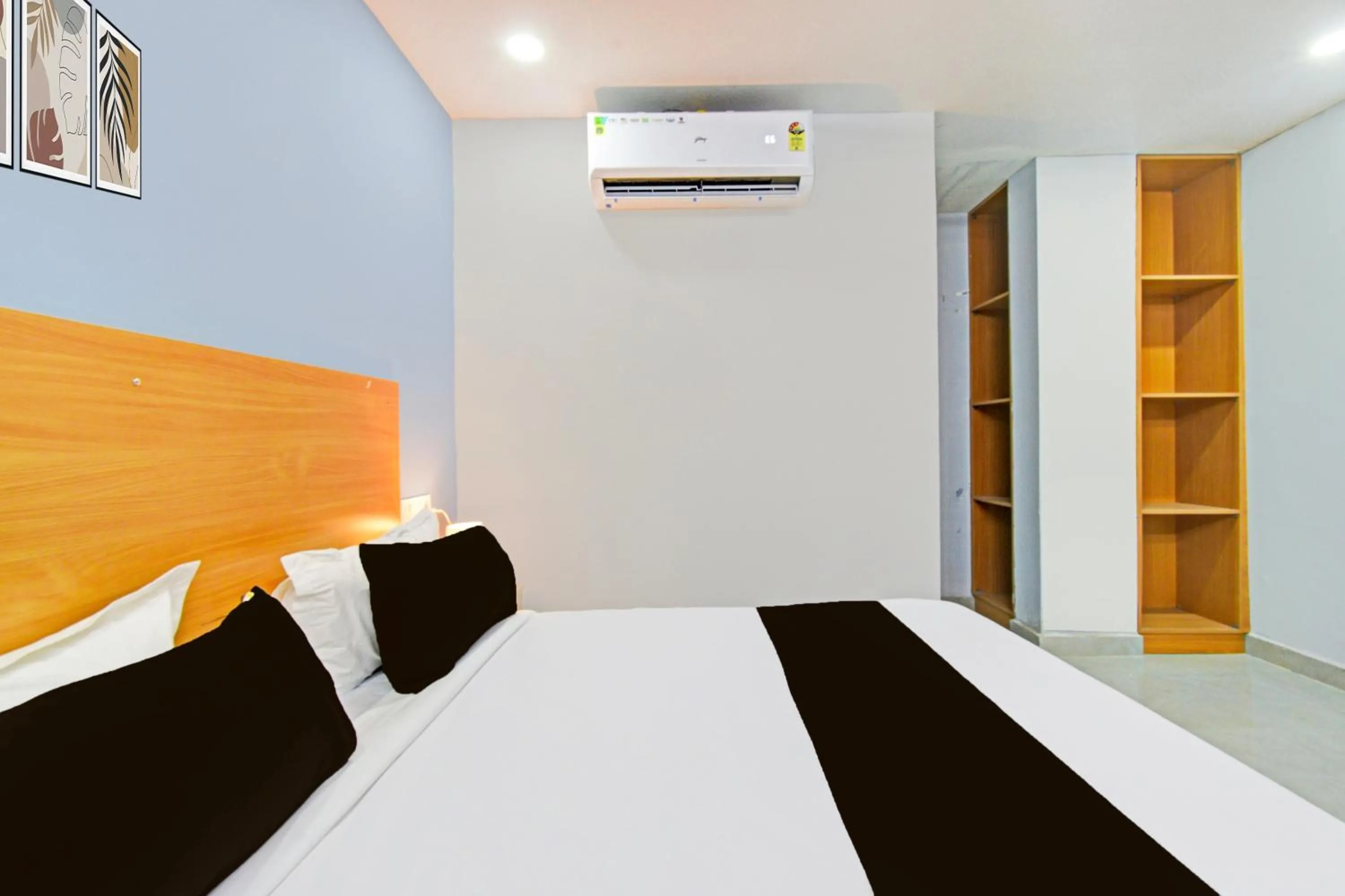 Bedroom in Hotel O RBS Square Inn Uppal