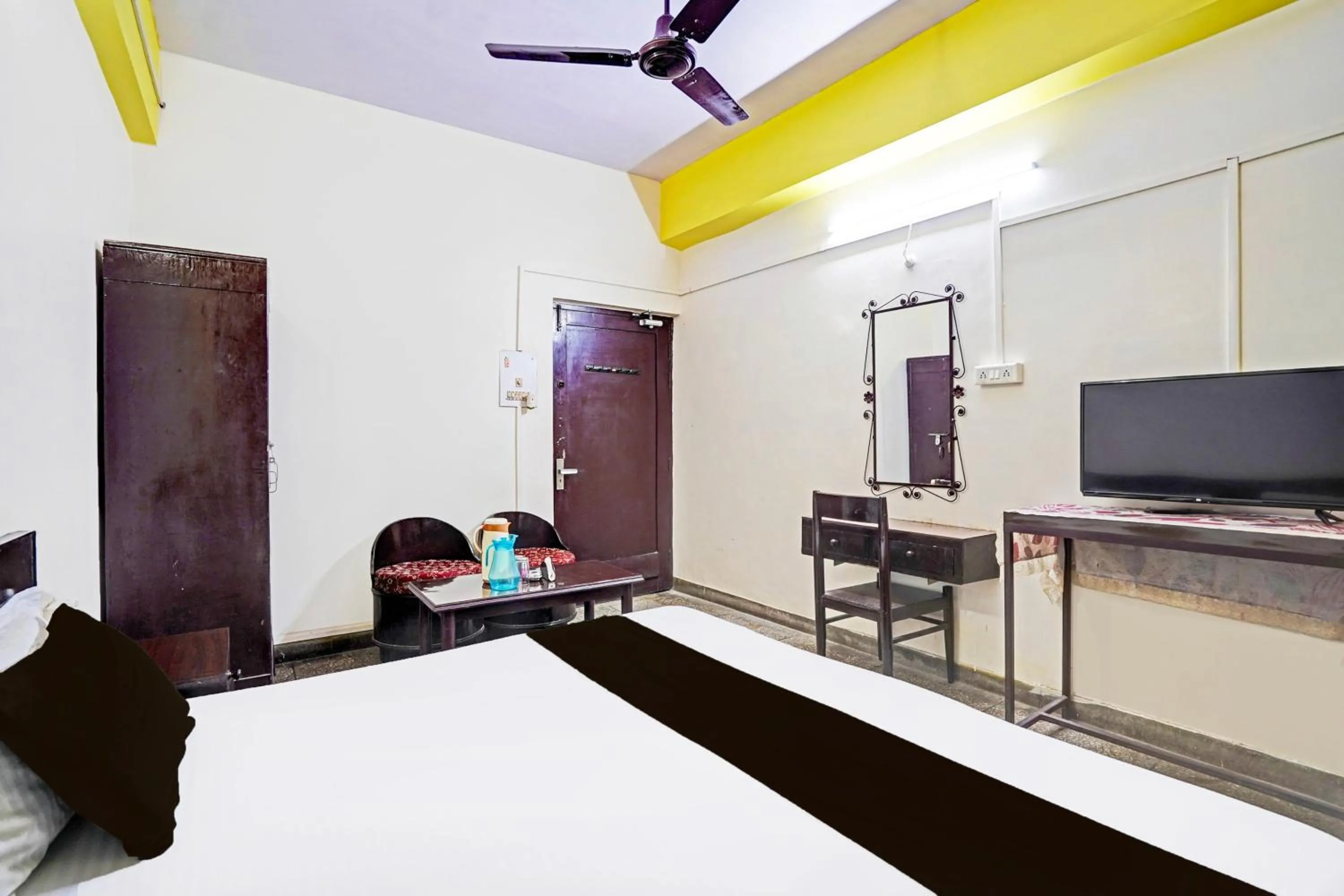 Hotel O Raj Mahal