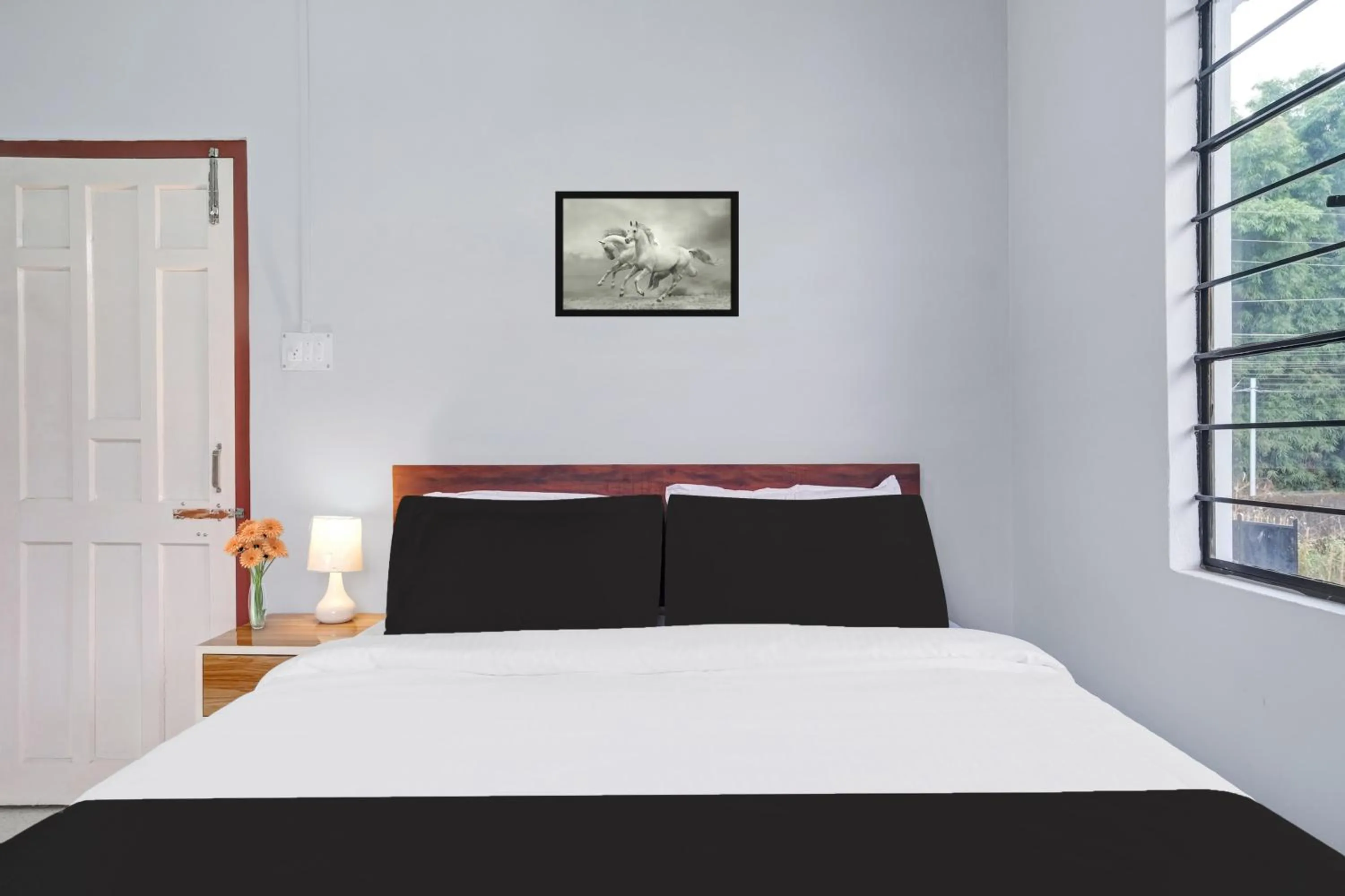 Bedroom, Bed in Super Hotel O Lapalang Shillong