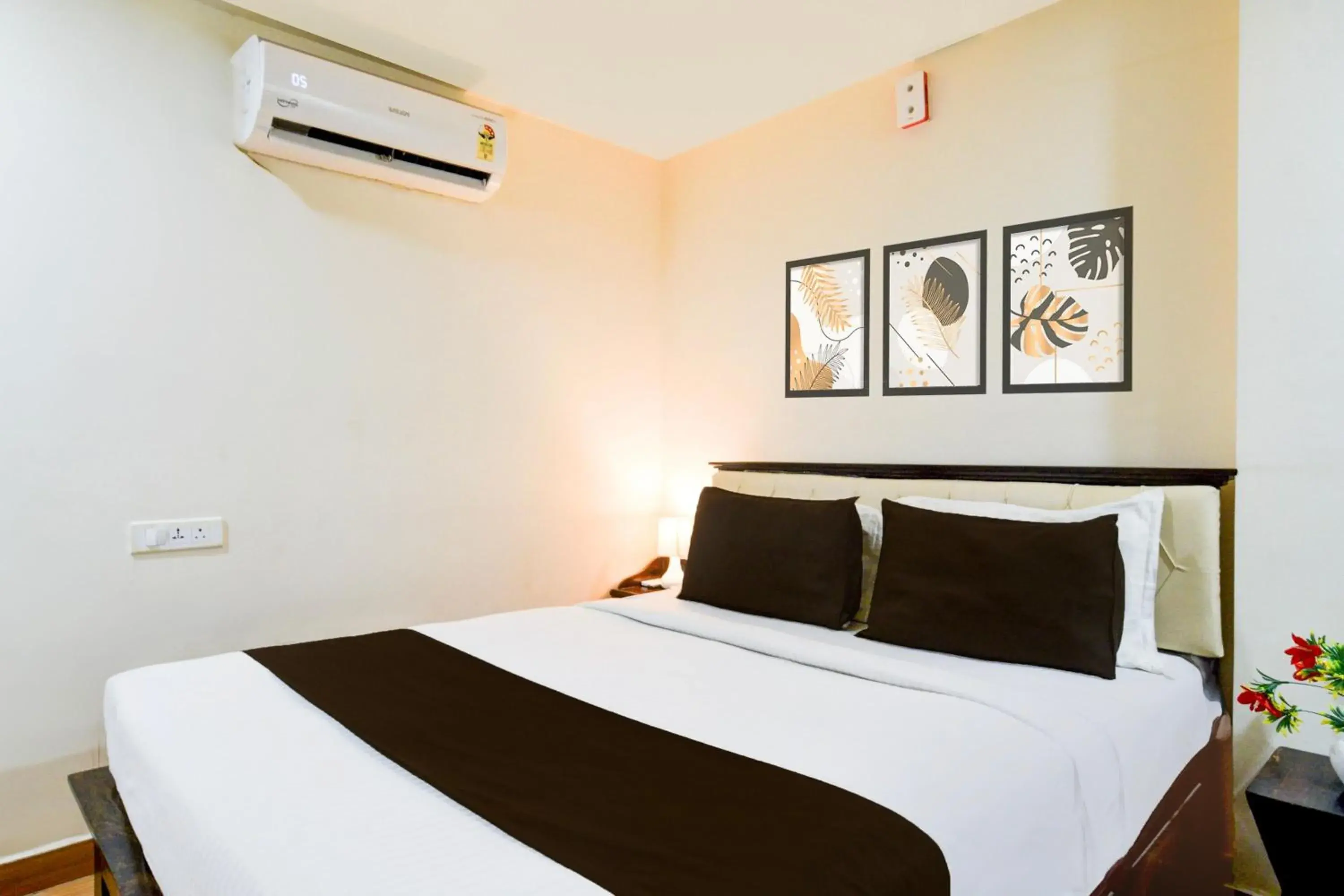 Super Townhouse Gachibowli Near Gopichand Academy Super Townhouse Gachibowli Near Gopichand Academy