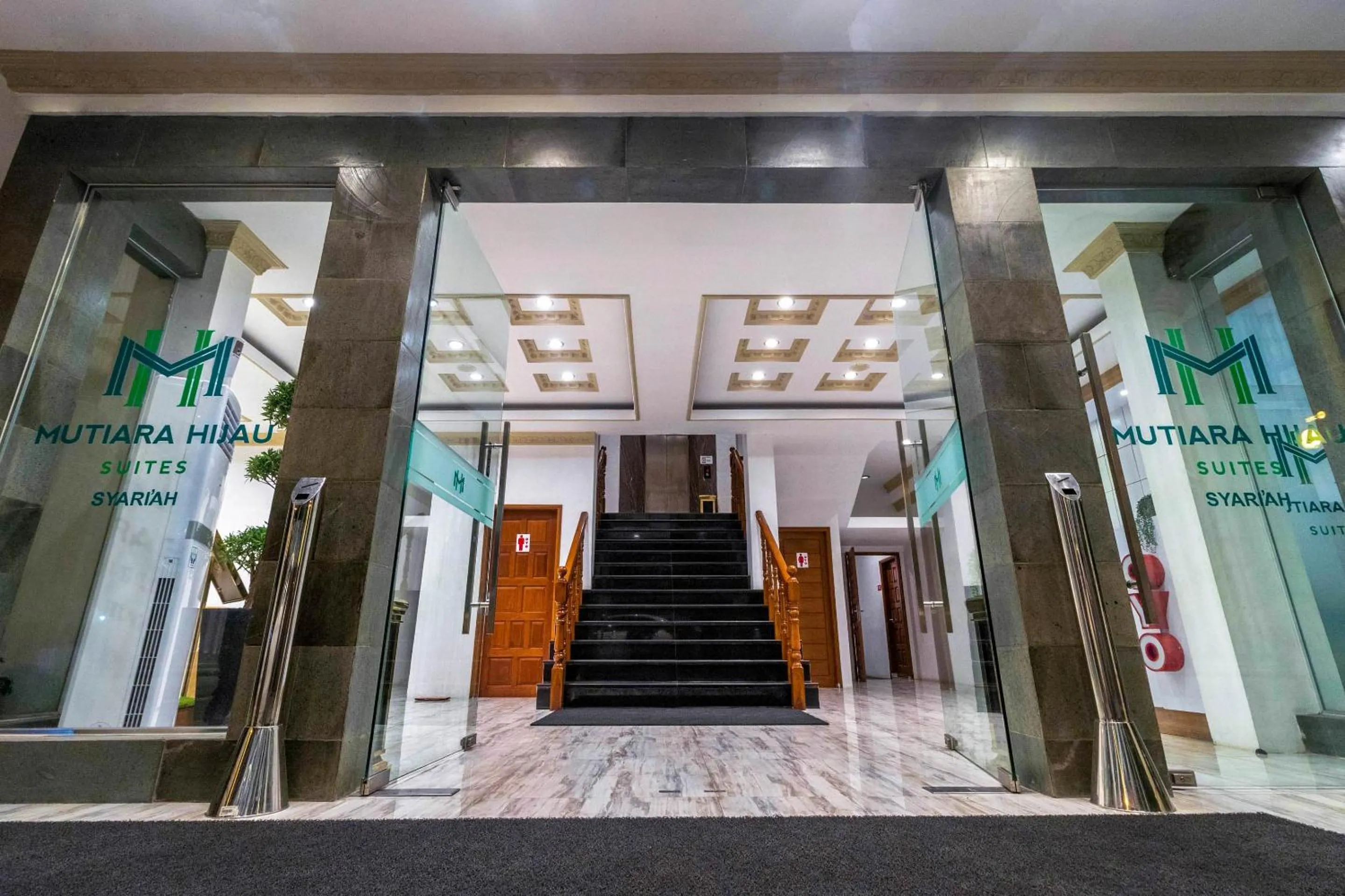 Facade/entrance in Capital O 293 Mutiara Hijau Suites Syariah