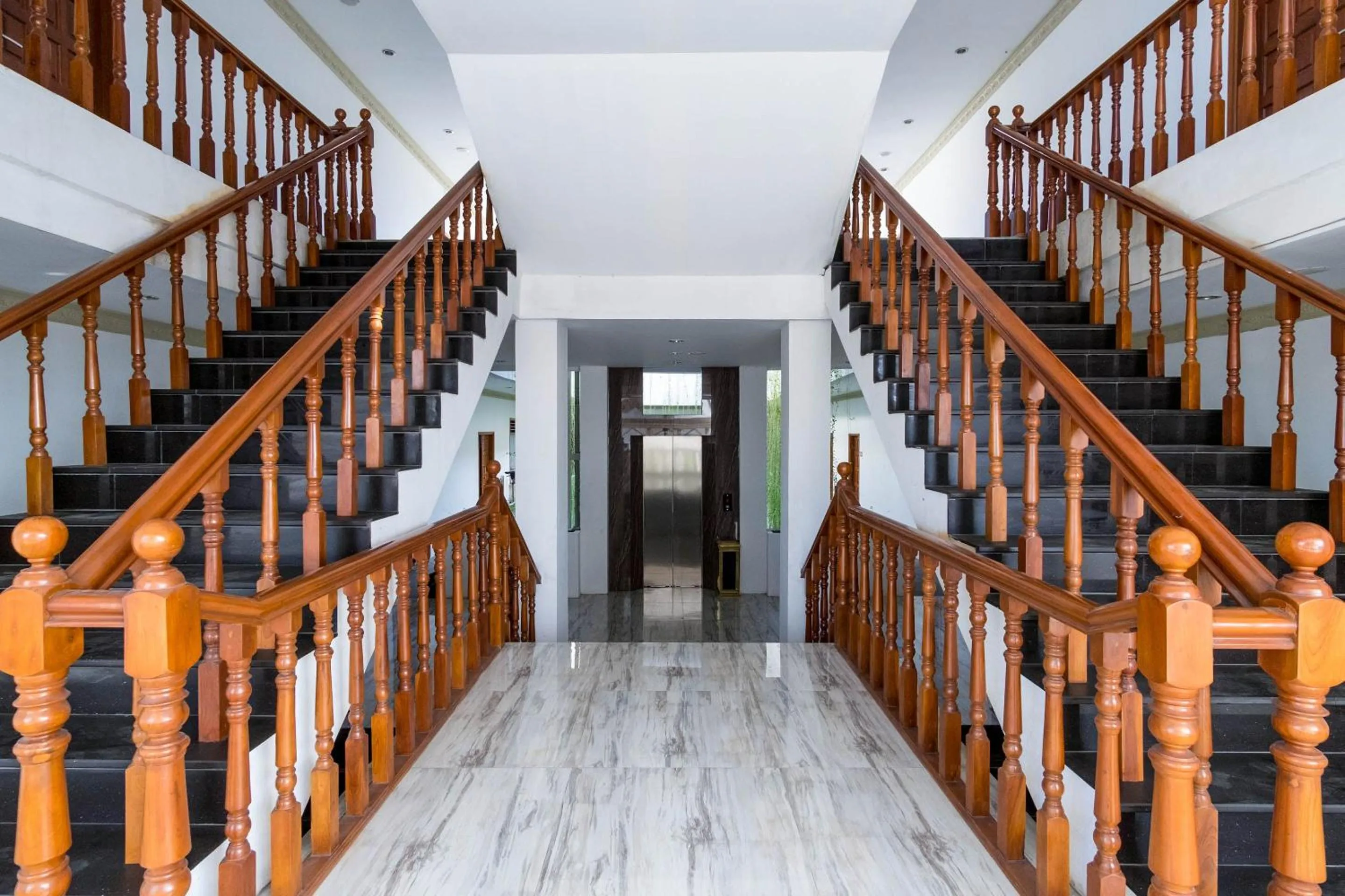 Lobby or reception in Capital O 293 Mutiara Hijau Suites Syariah