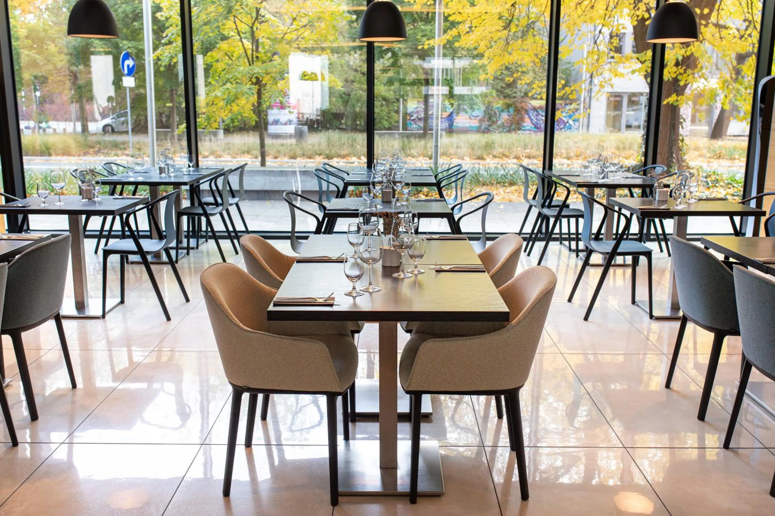 Restaurant/places to eat in Q Hotel Plus Kraków