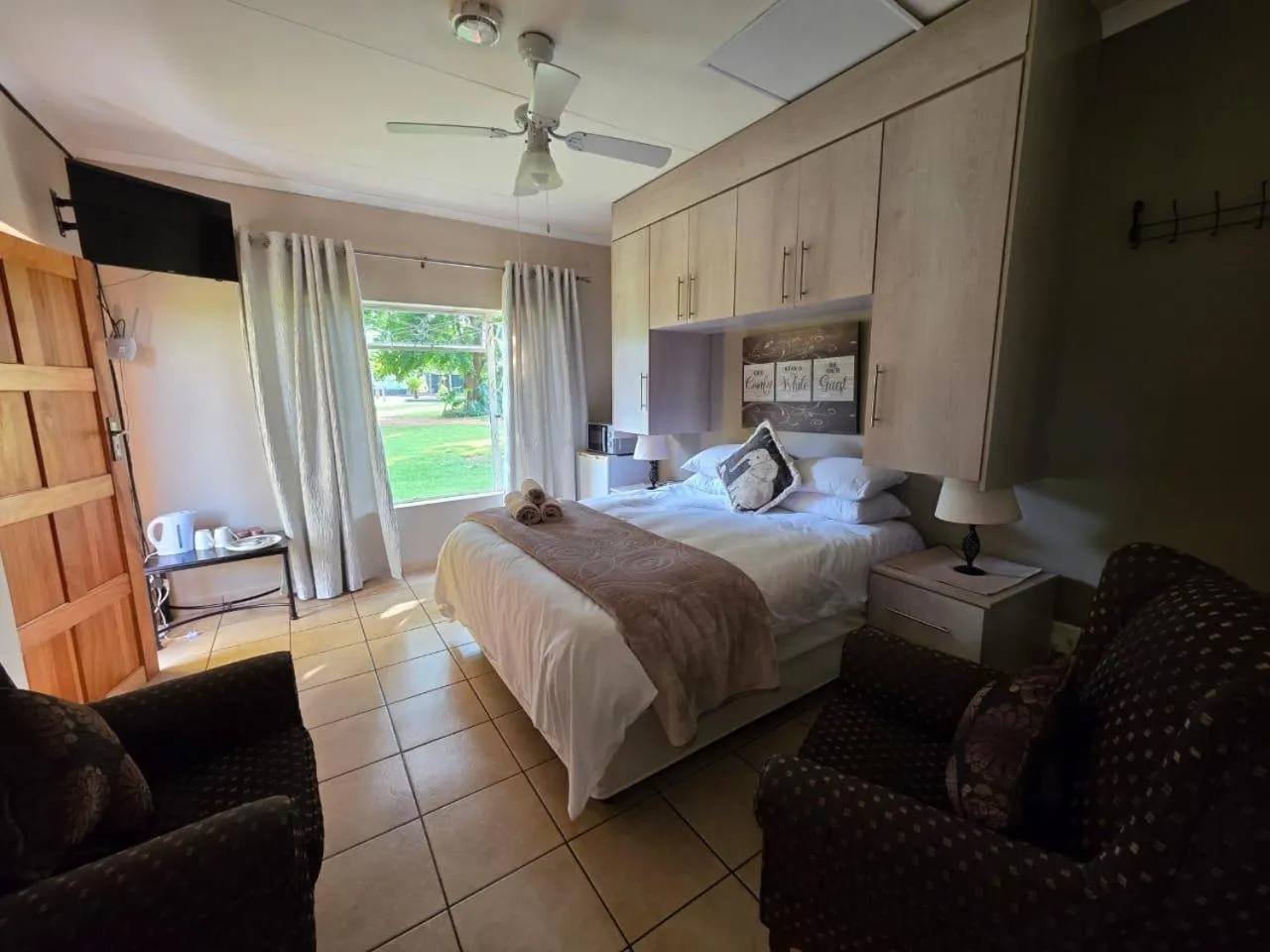Bed in Aloe Tree Guest House