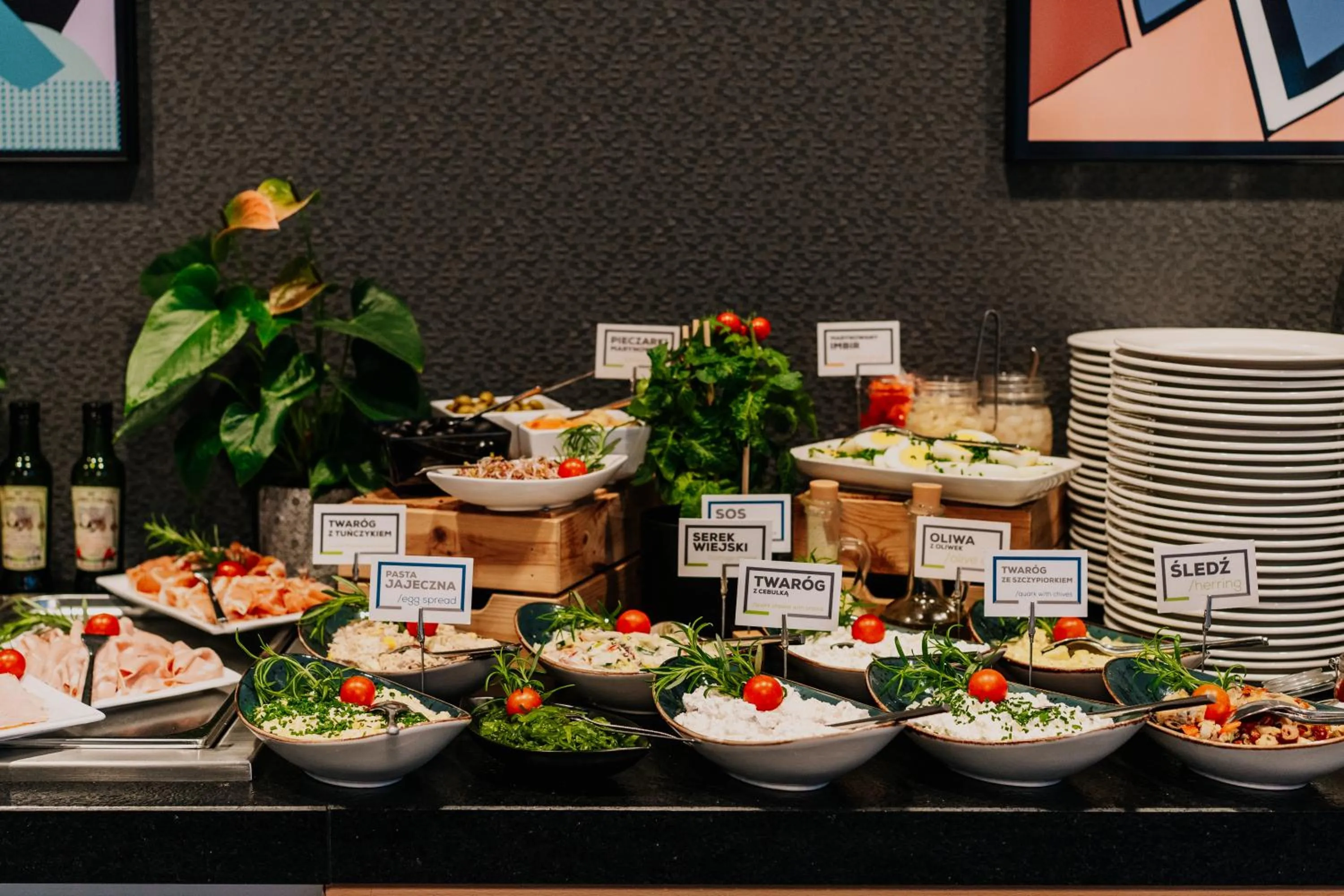 Restaurant/places to eat in Q Hotel Kraków