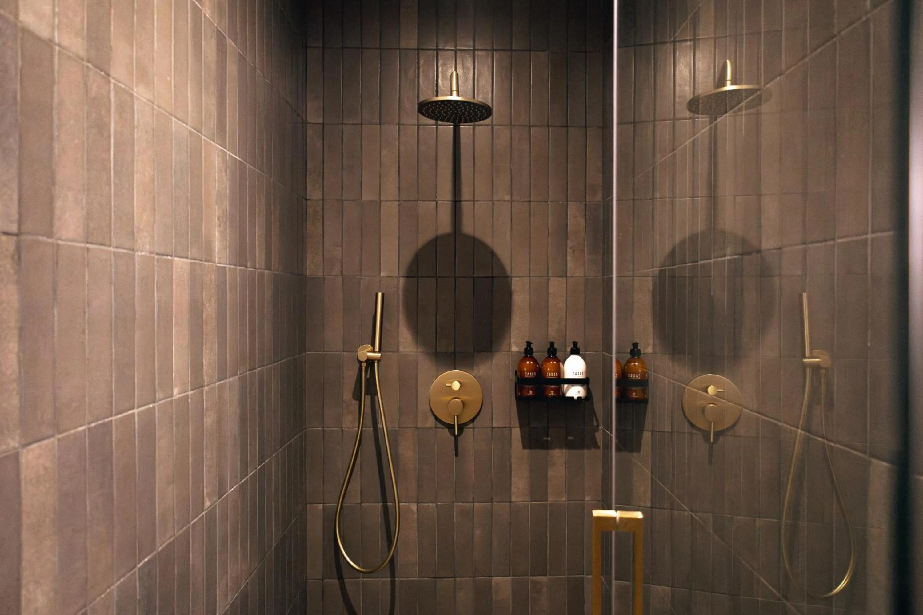 Shower in FÓLKLORE Boutique Hôtel