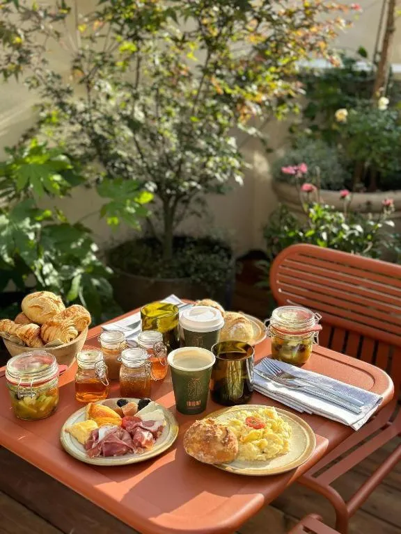 Patio in FÓLKLORE Boutique Hôtel
