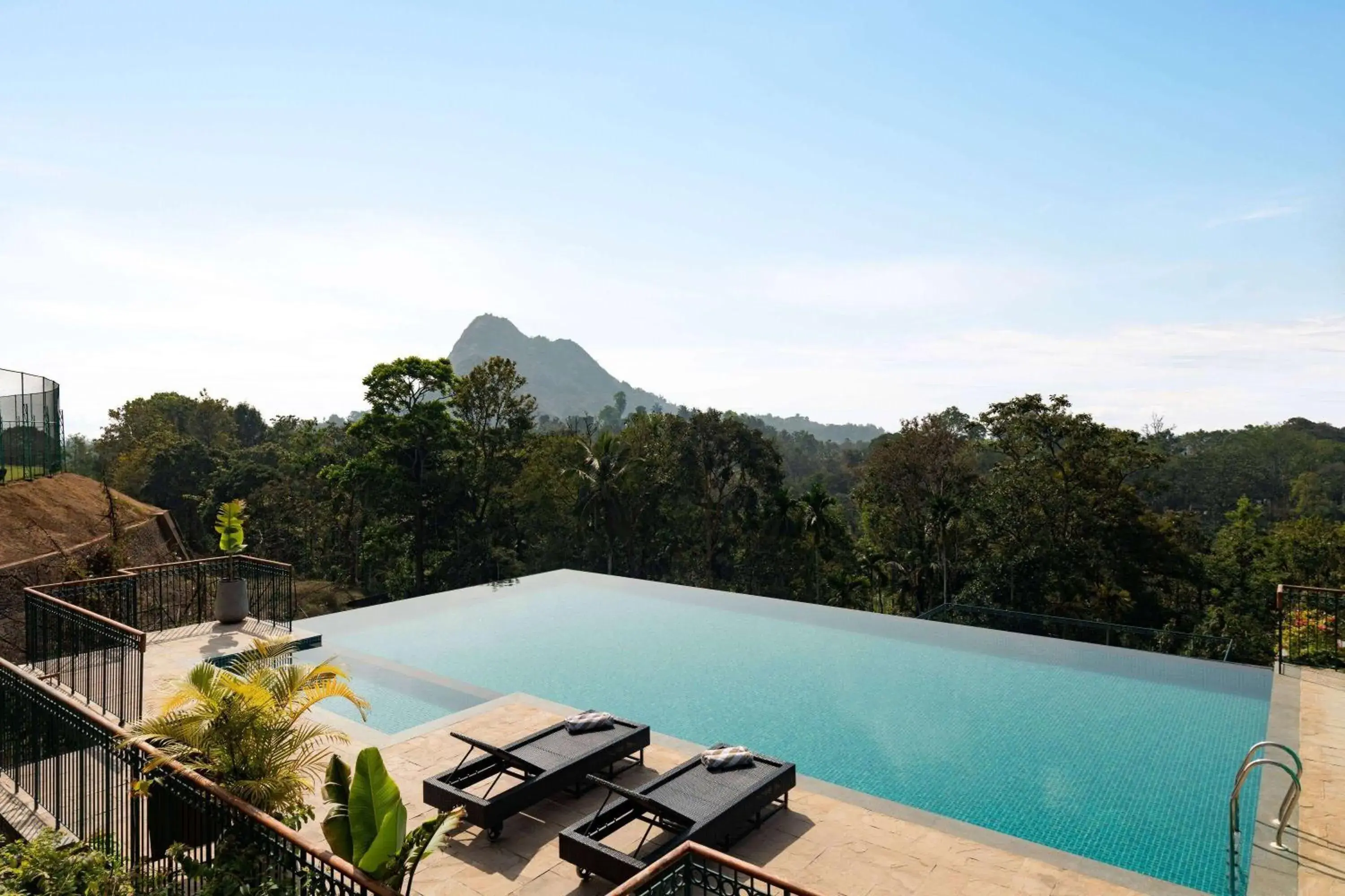 Swimming pool in Morickap Lord's 83, Trademark Collection by Wyndham Swimming pool in Morickap Lord's 83, Trademark Collection by Wyndham