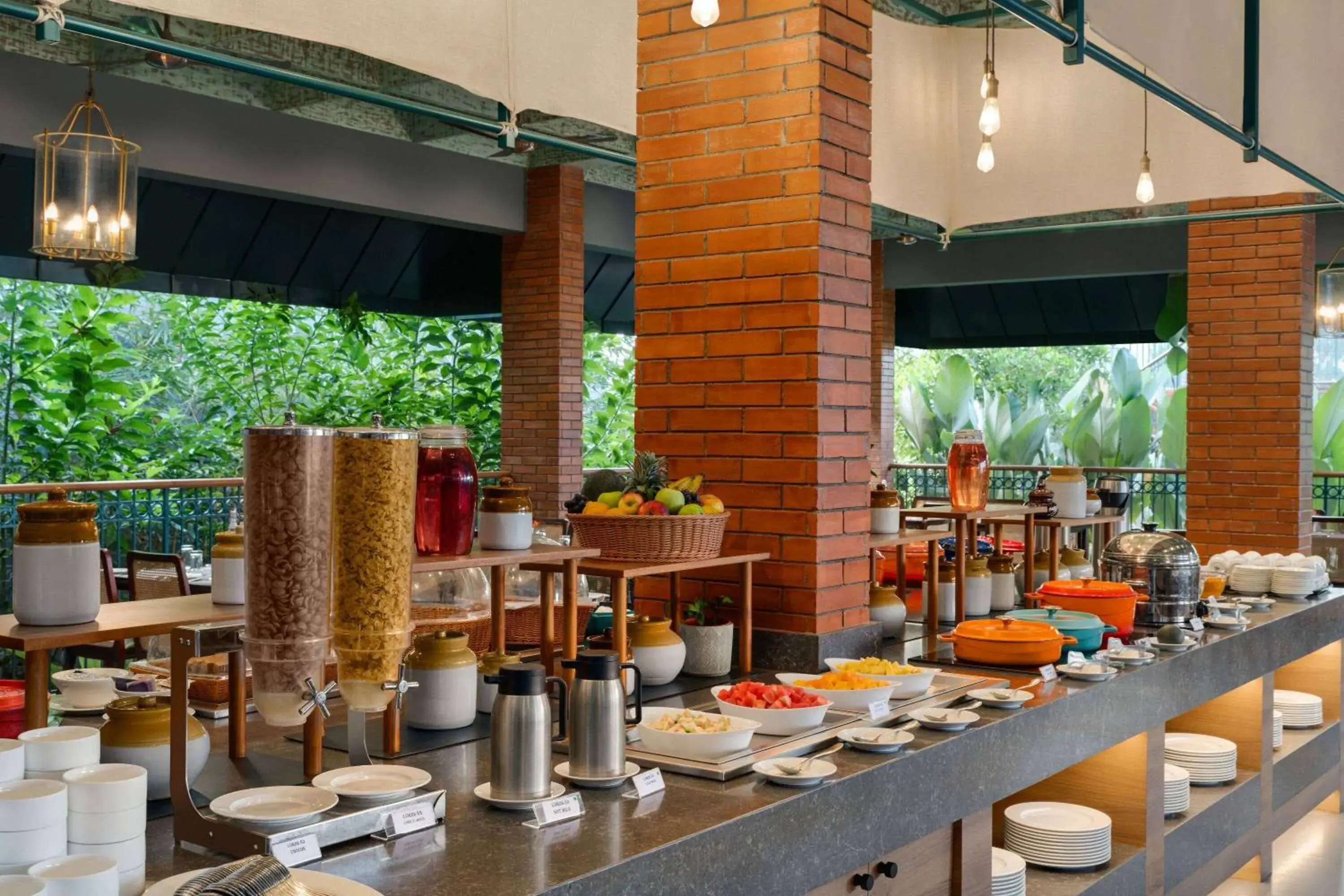 Restaurant/places to eat in Morickap Lord's 83, Trademark Collection by Wyndham Restaurant/places to eat in Morickap Lord's 83, Trademark Collection by Wyndham