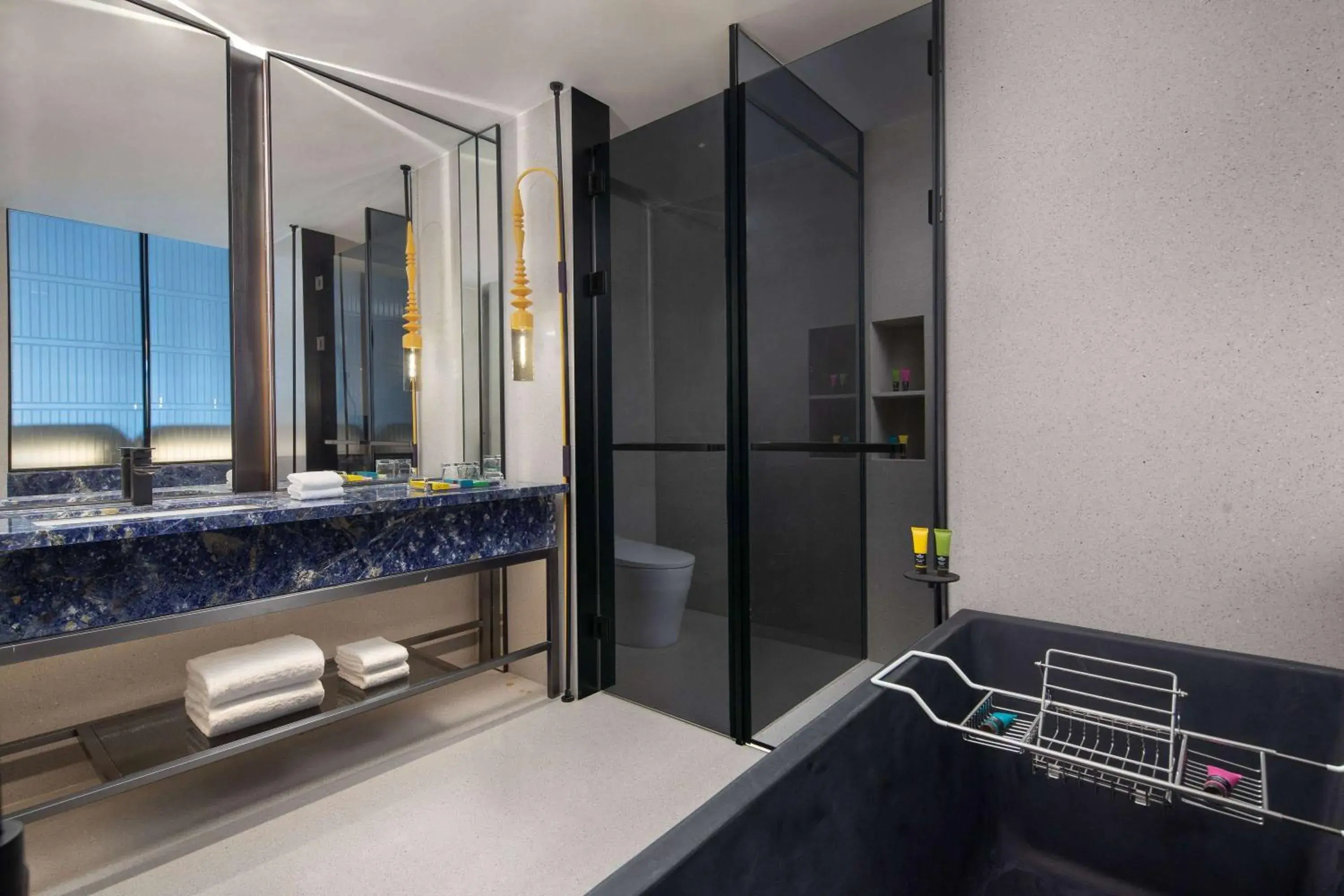 Bathroom in Wingate by Wyndham Guilin Lingui Bathroom in Wingate by Wyndham Guilin Lingui