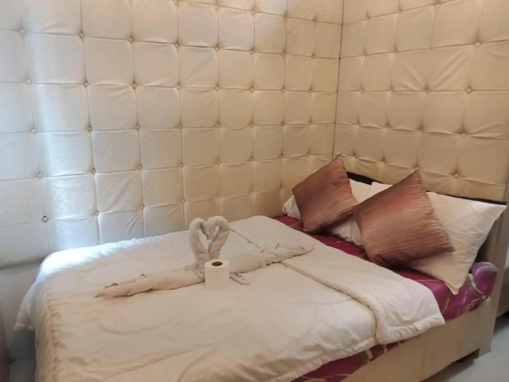 Bed in Jericho's Place