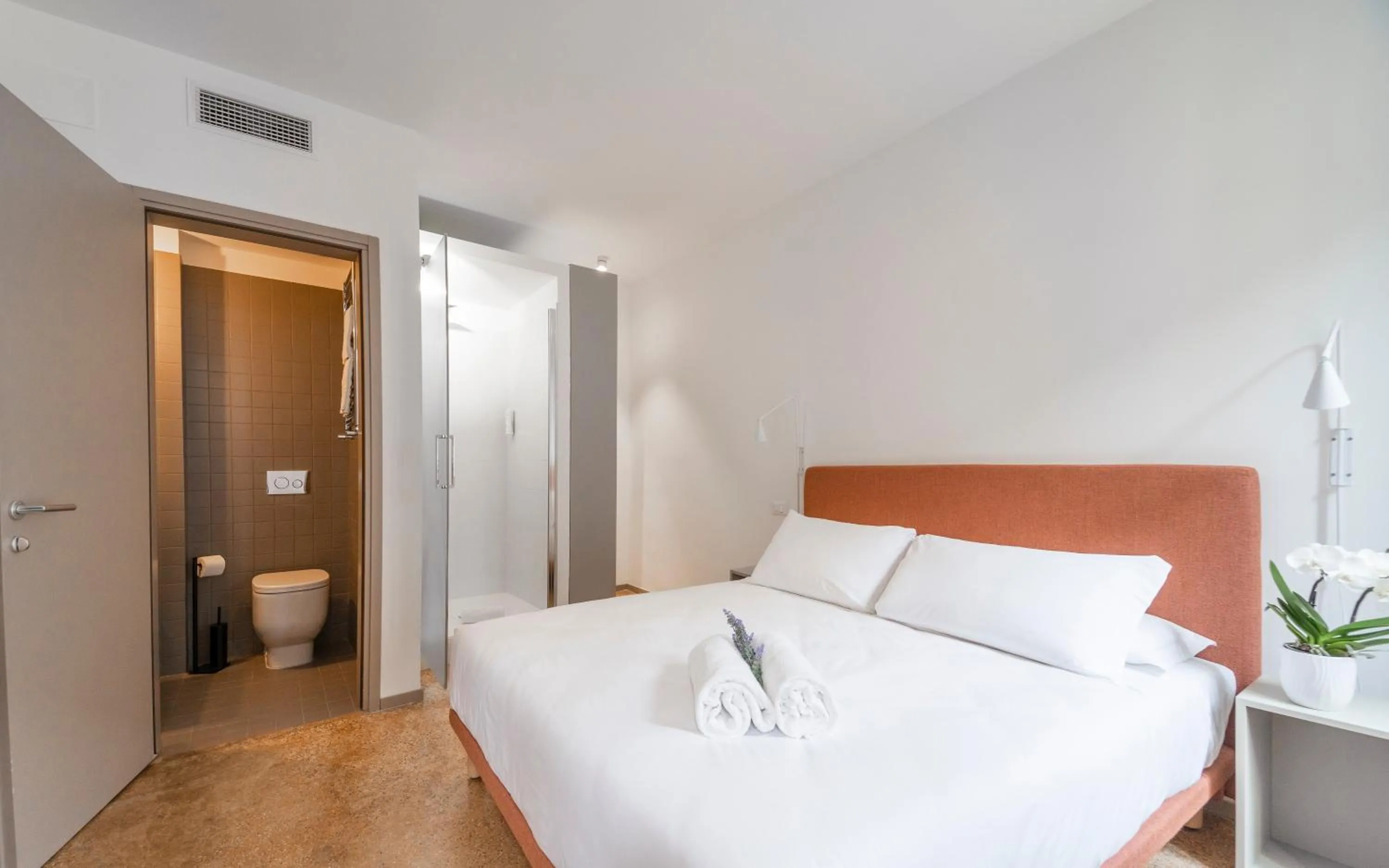 Shower, Bed in Ca' La Stampa