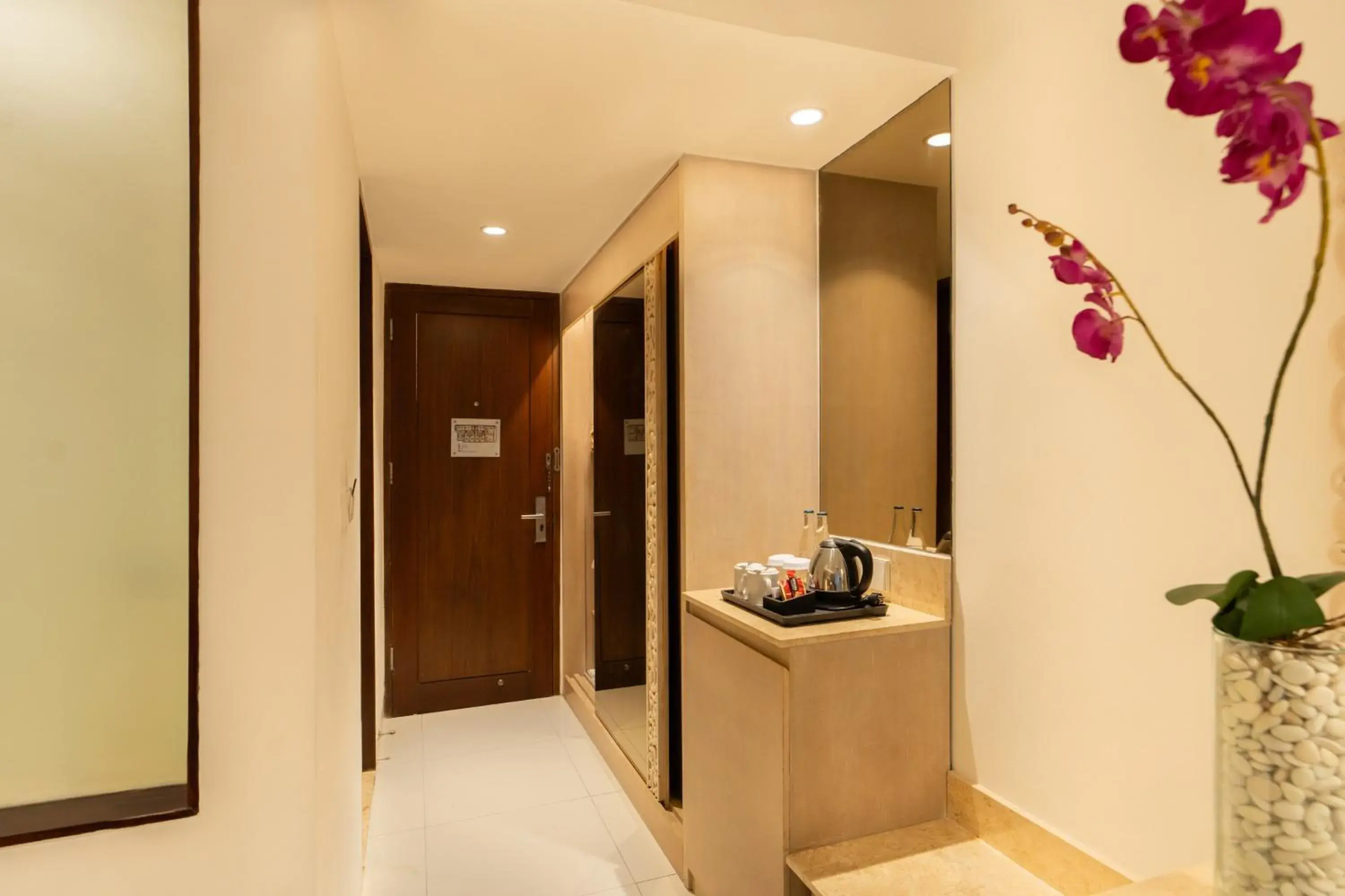 Budget Double Room in Kuta Angel Hotel Budget Double Room in Kuta Angel Hotel