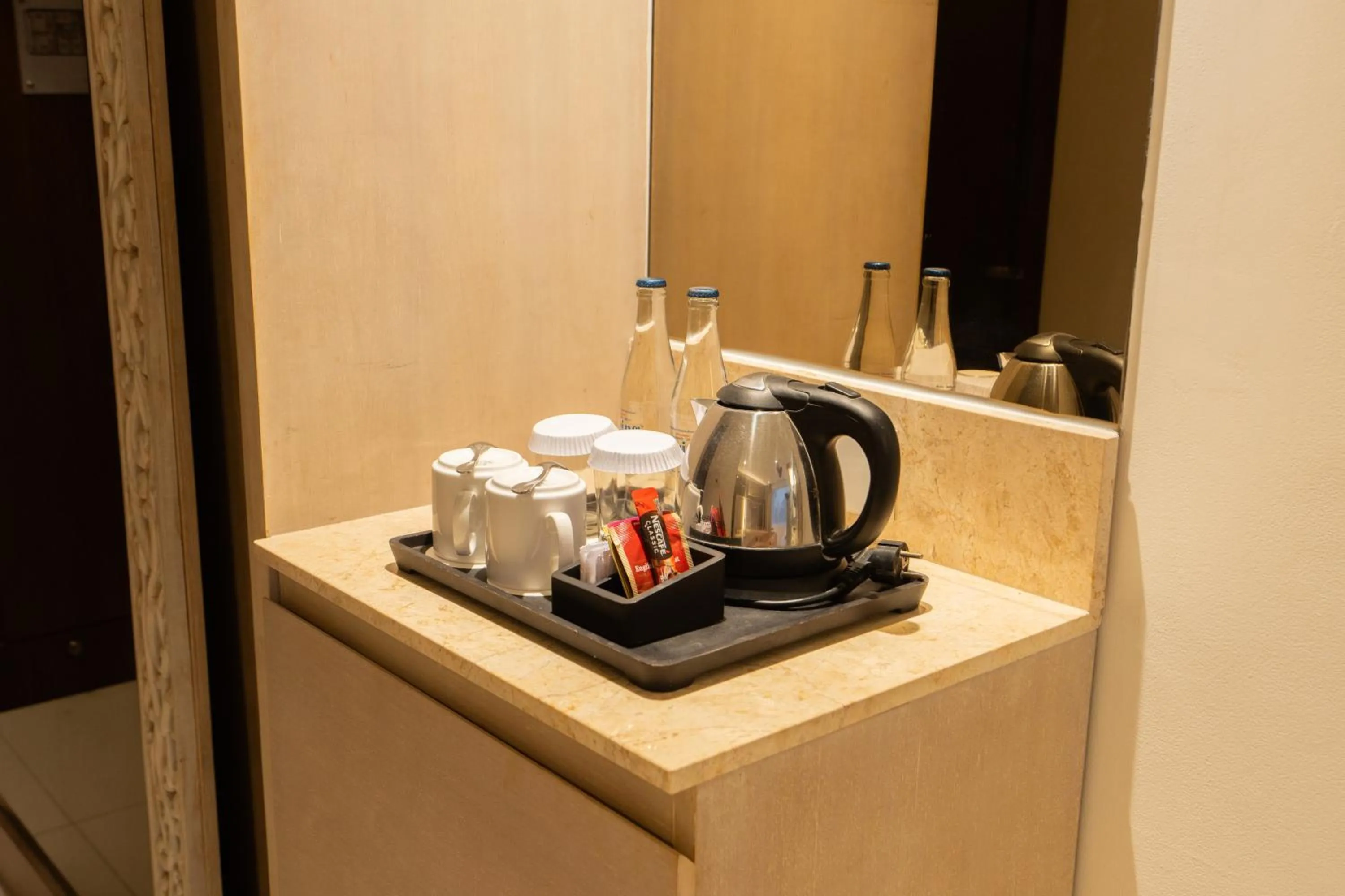 Coffee/tea facilities in Kuta Angel Hotel