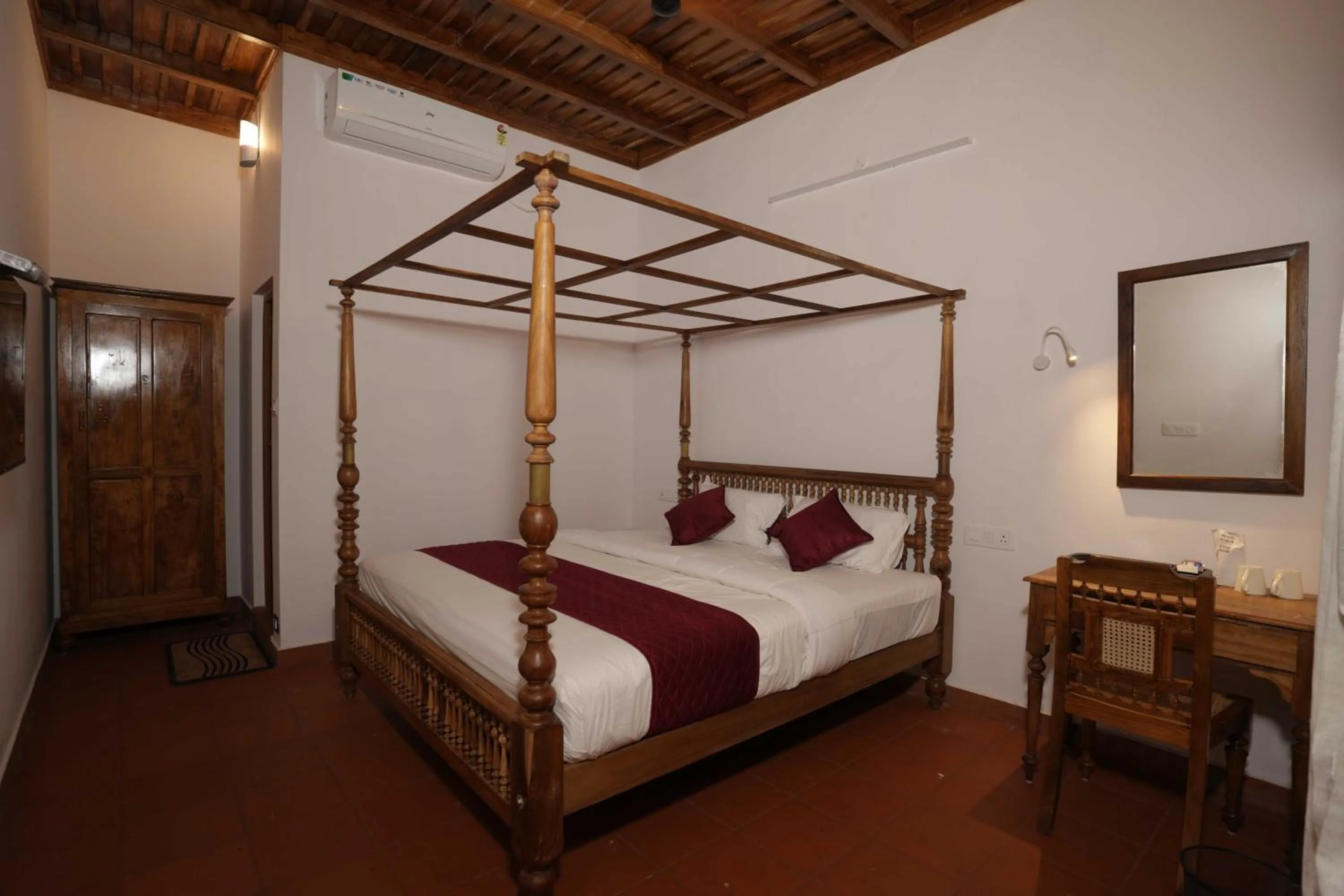 Bed in Ragas - Marari Beach Villa By Perfect Stays