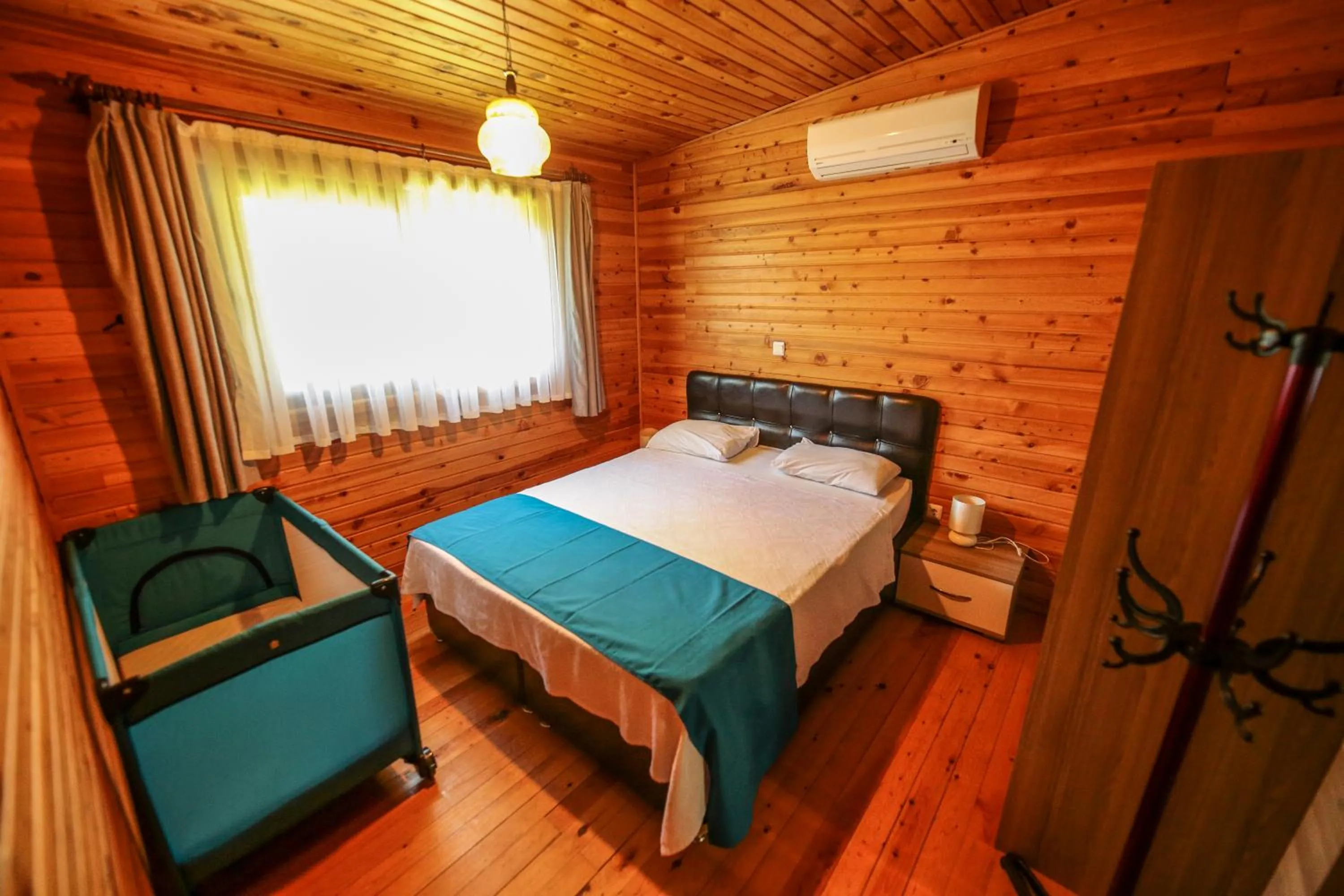 Bedroom, Bed in Villa Zeytin
