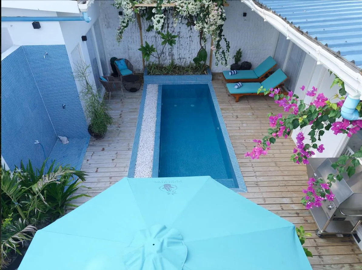 Swimming pool in Whale Shark Boutique
