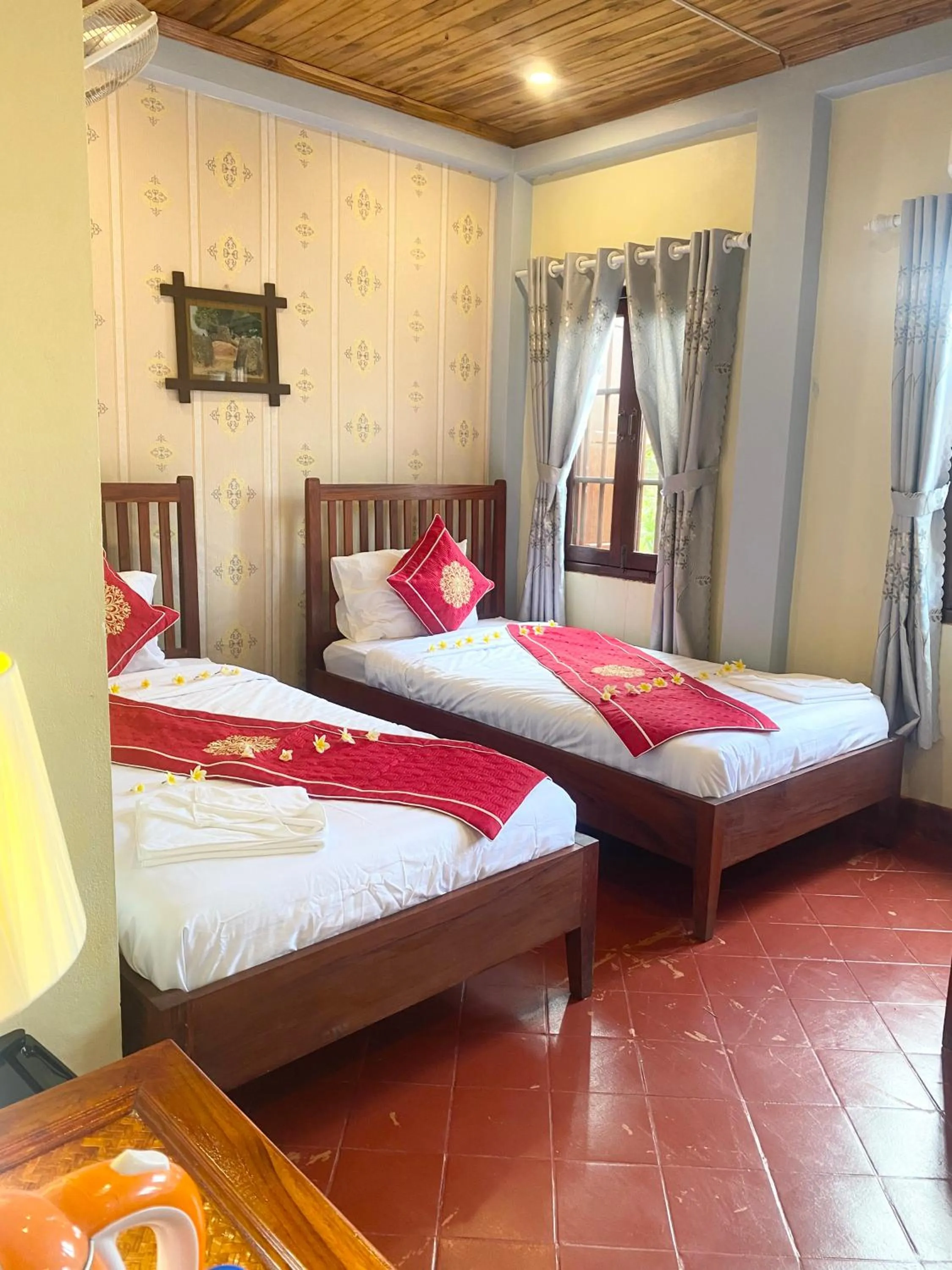 Bedroom, Bed in Golden Sun Hotel