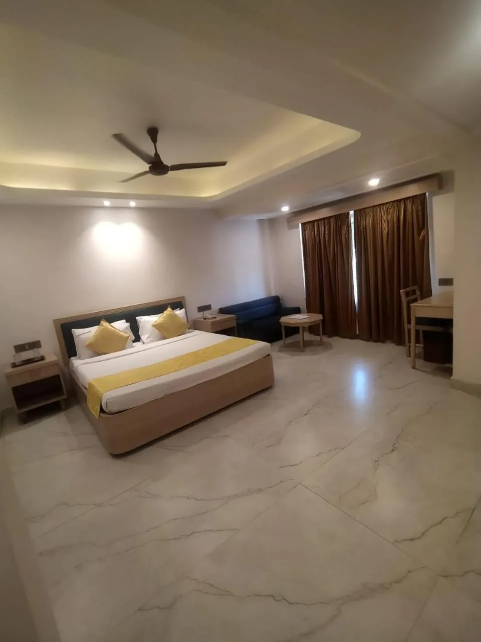 Bedroom, Bed in Hotel Amer Palace