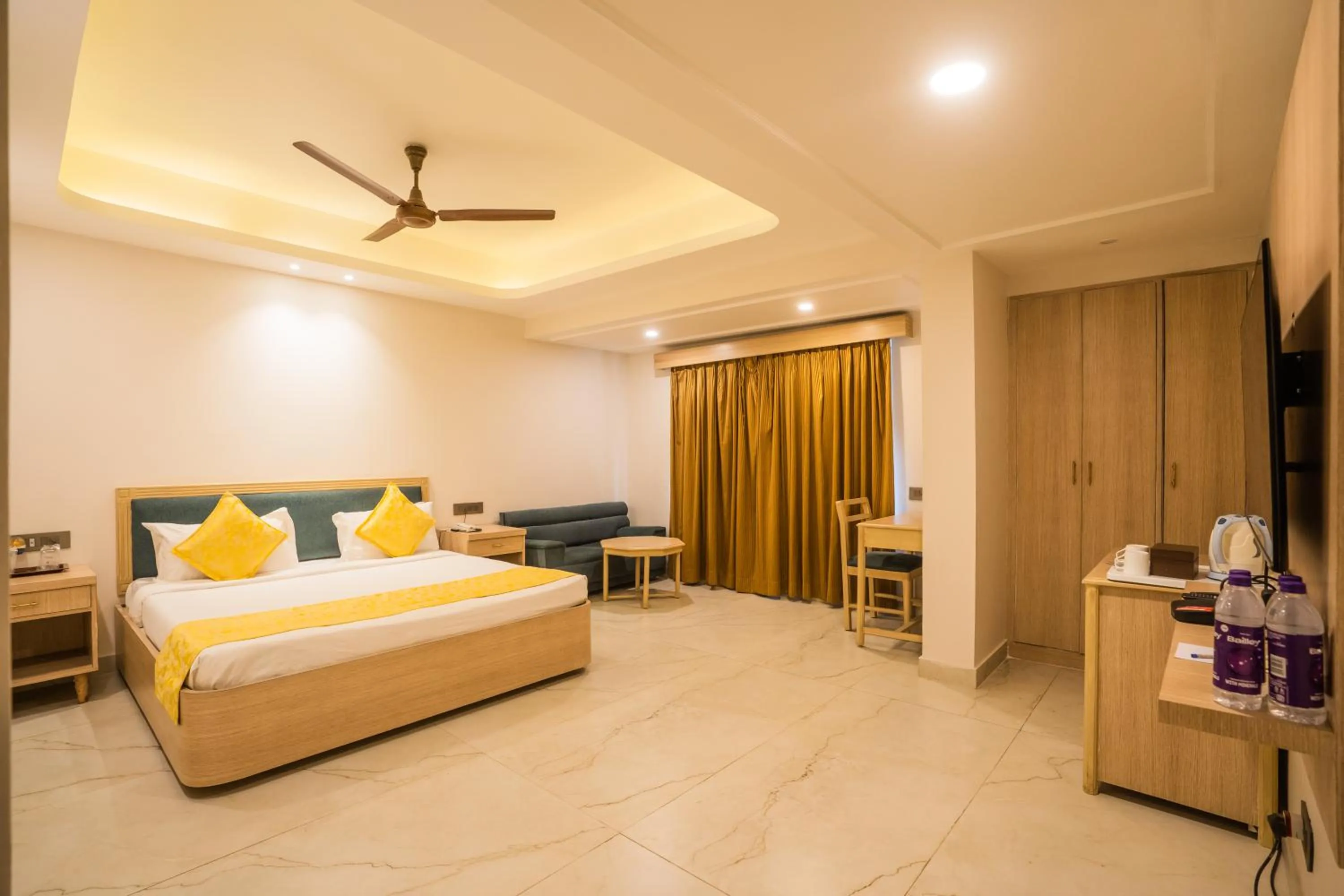 Photo of the whole room, Bed in Hotel Amer Palace