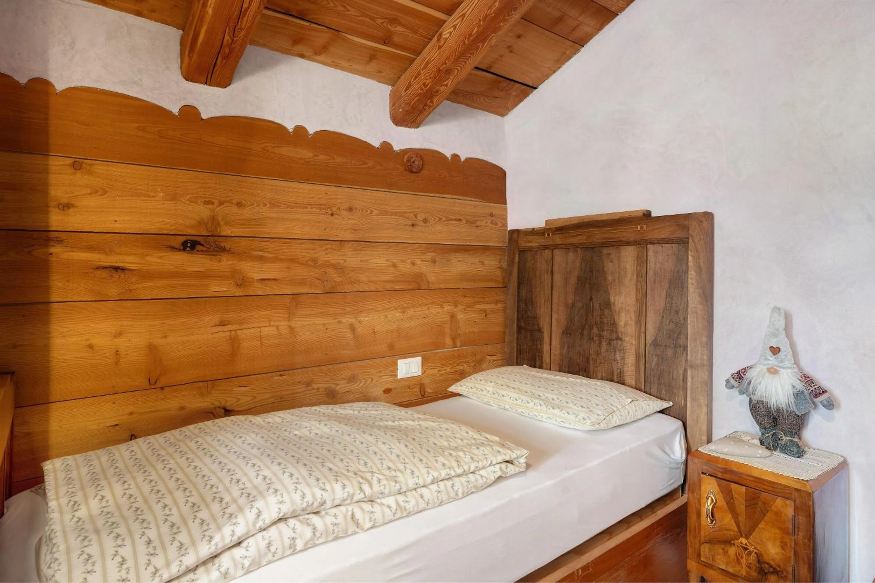Living room, Bed in Agriturismo Alpenvidehof