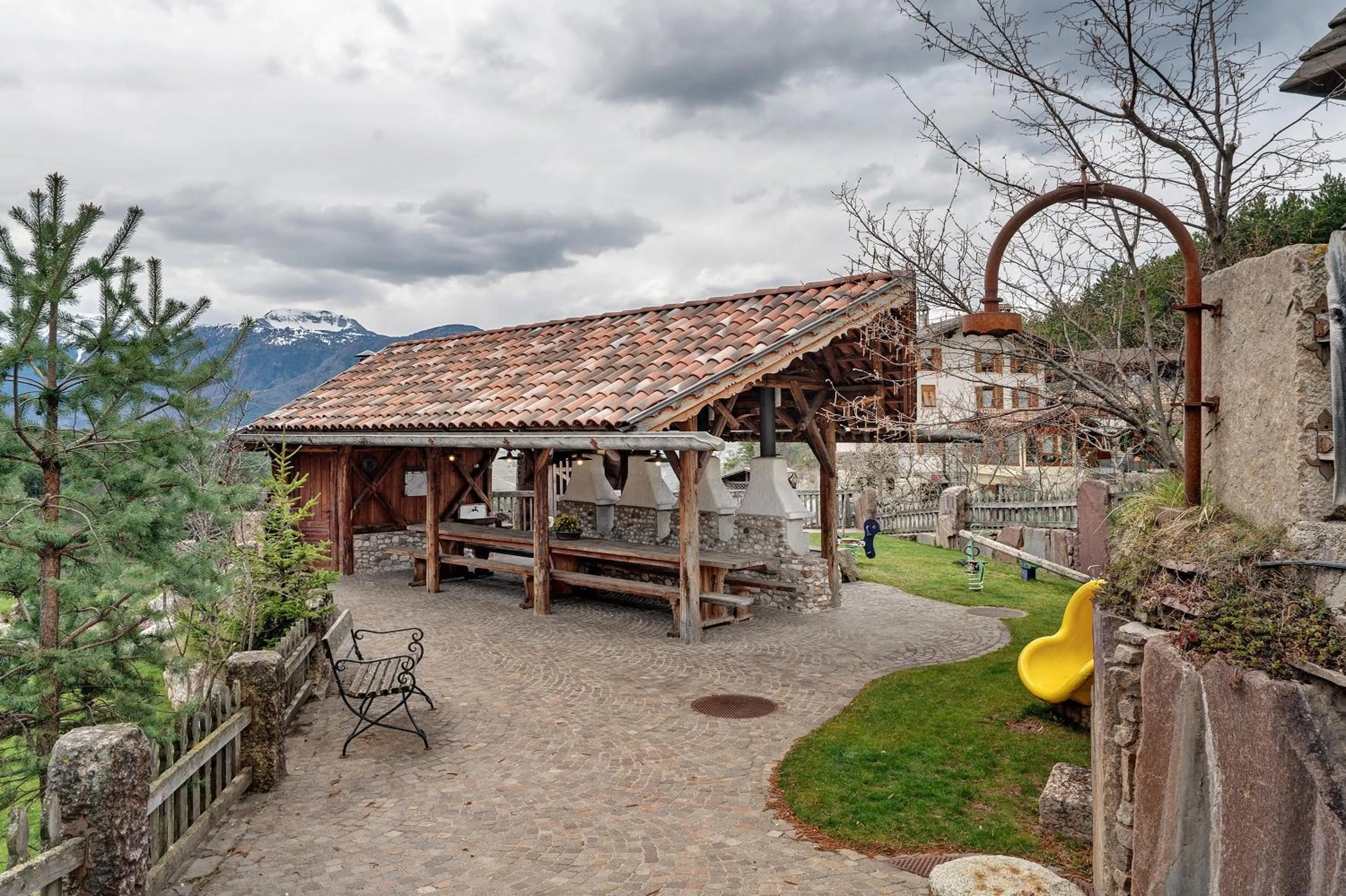 Property building in Agriturismo Alpenvidehof