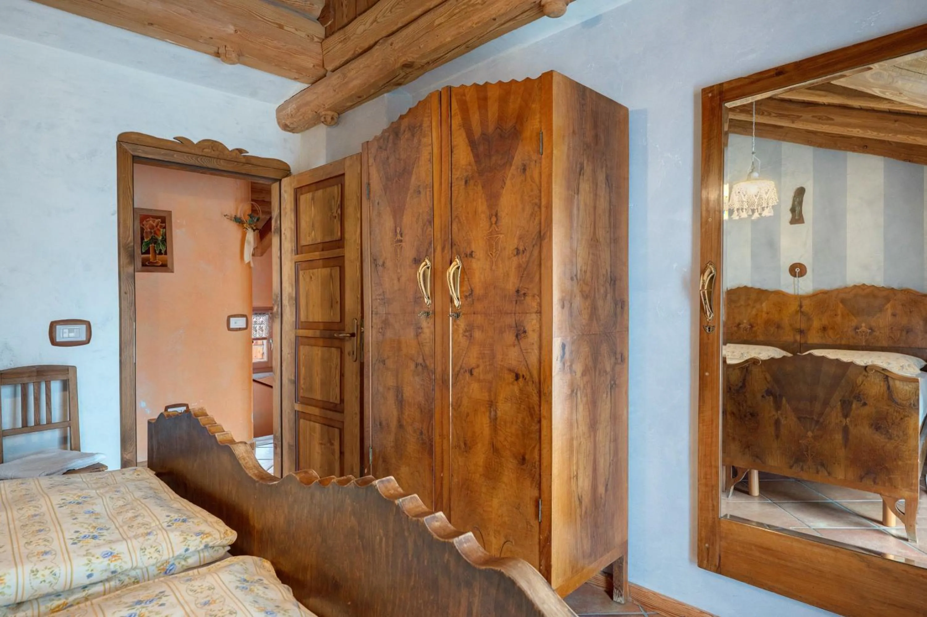 Living room, Bed in Agriturismo Alpenvidehof
