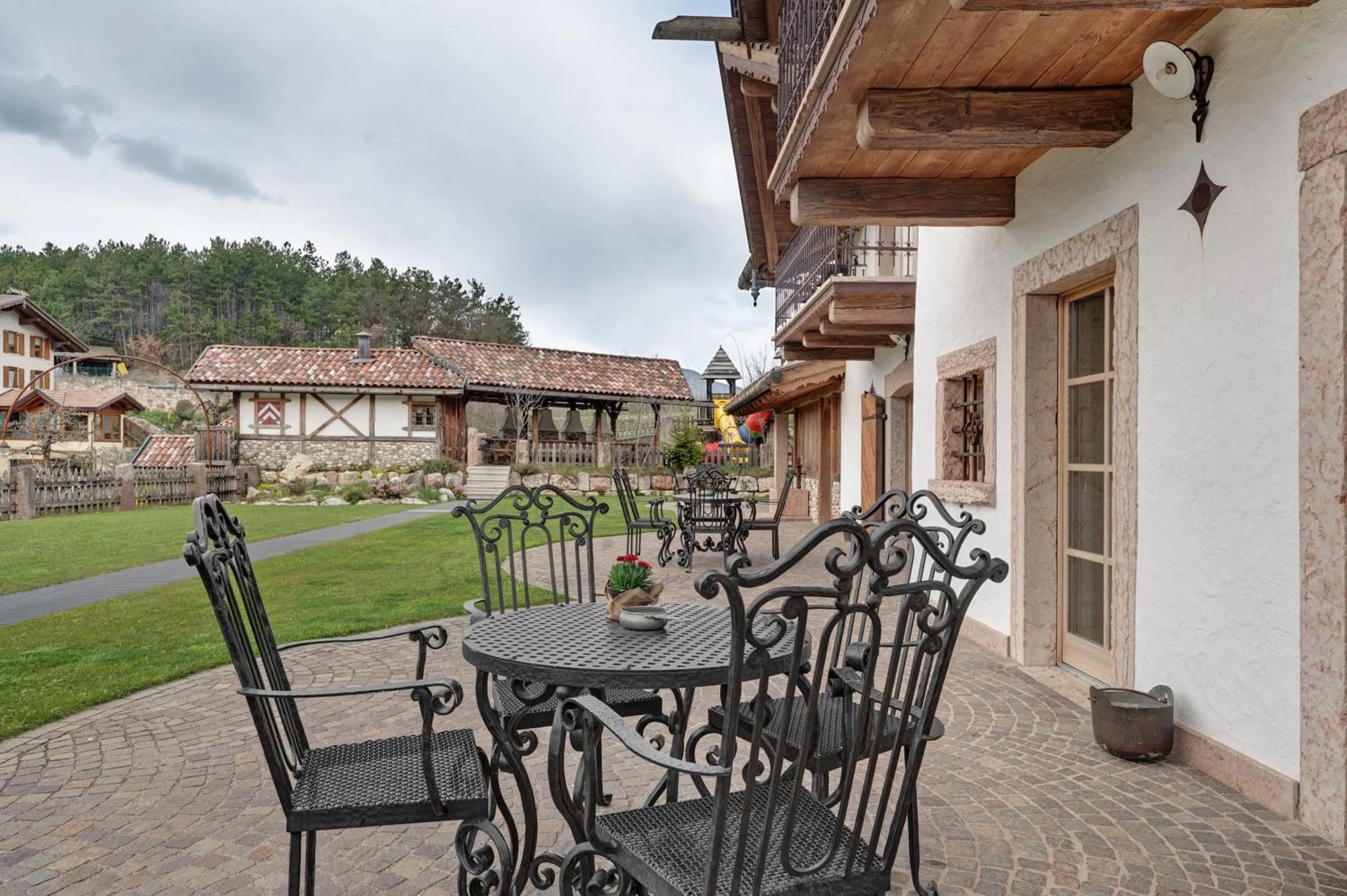 Property building in Agriturismo Alpenvidehof