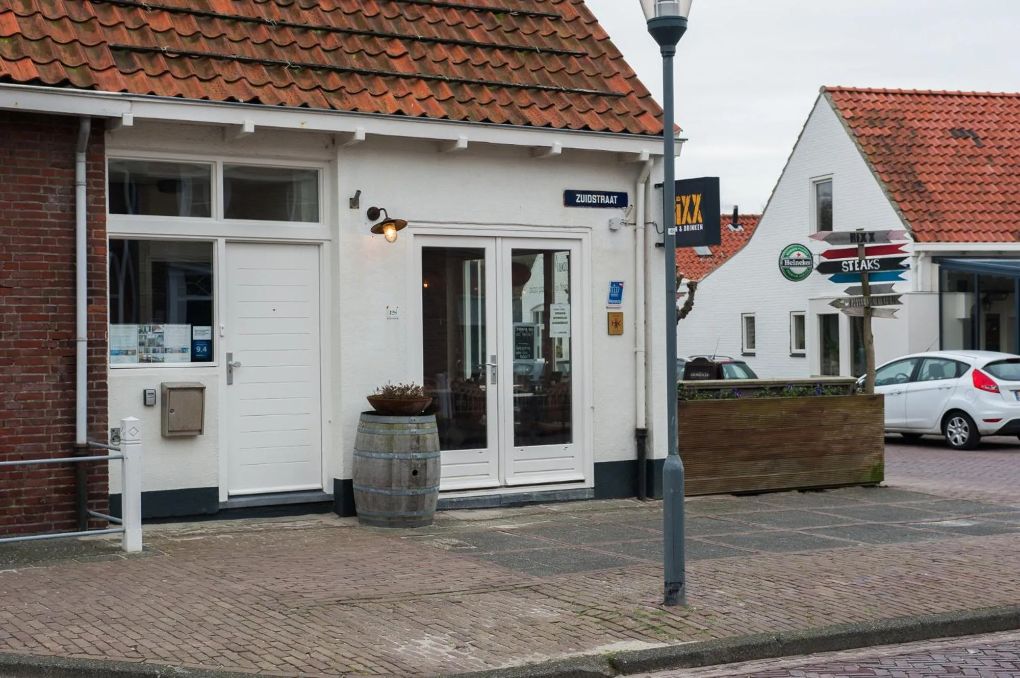 Property building in Studio aan Zee