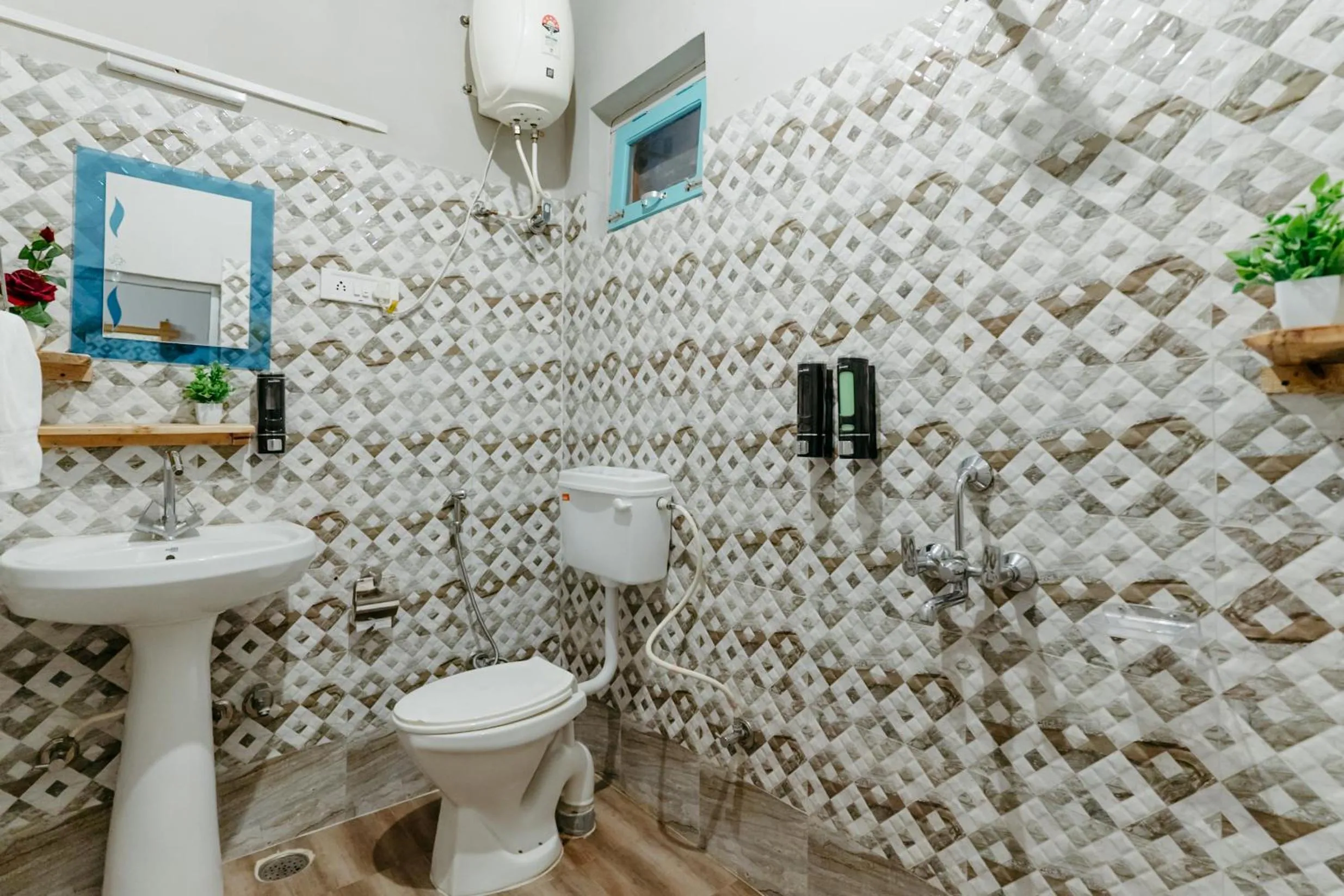 Shower in The Hood