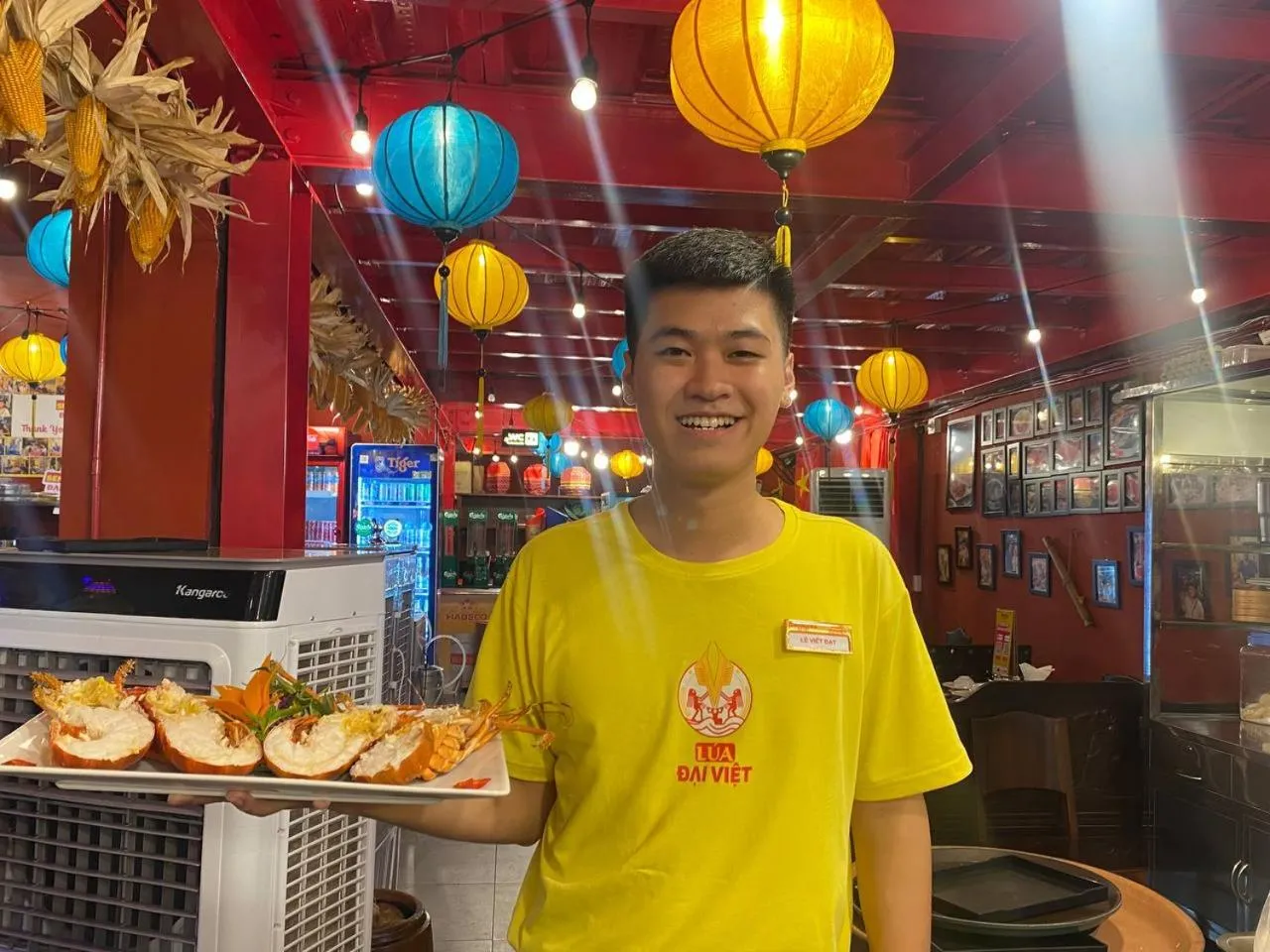 Staff in THE RICE HOTEL Nong Thon Dai Viet 131 Bui Vien